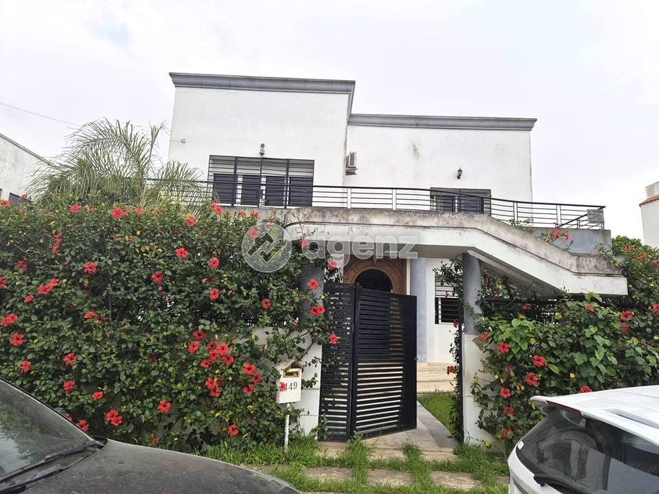 Magnifique Villa de 4 facade bir rami EST 