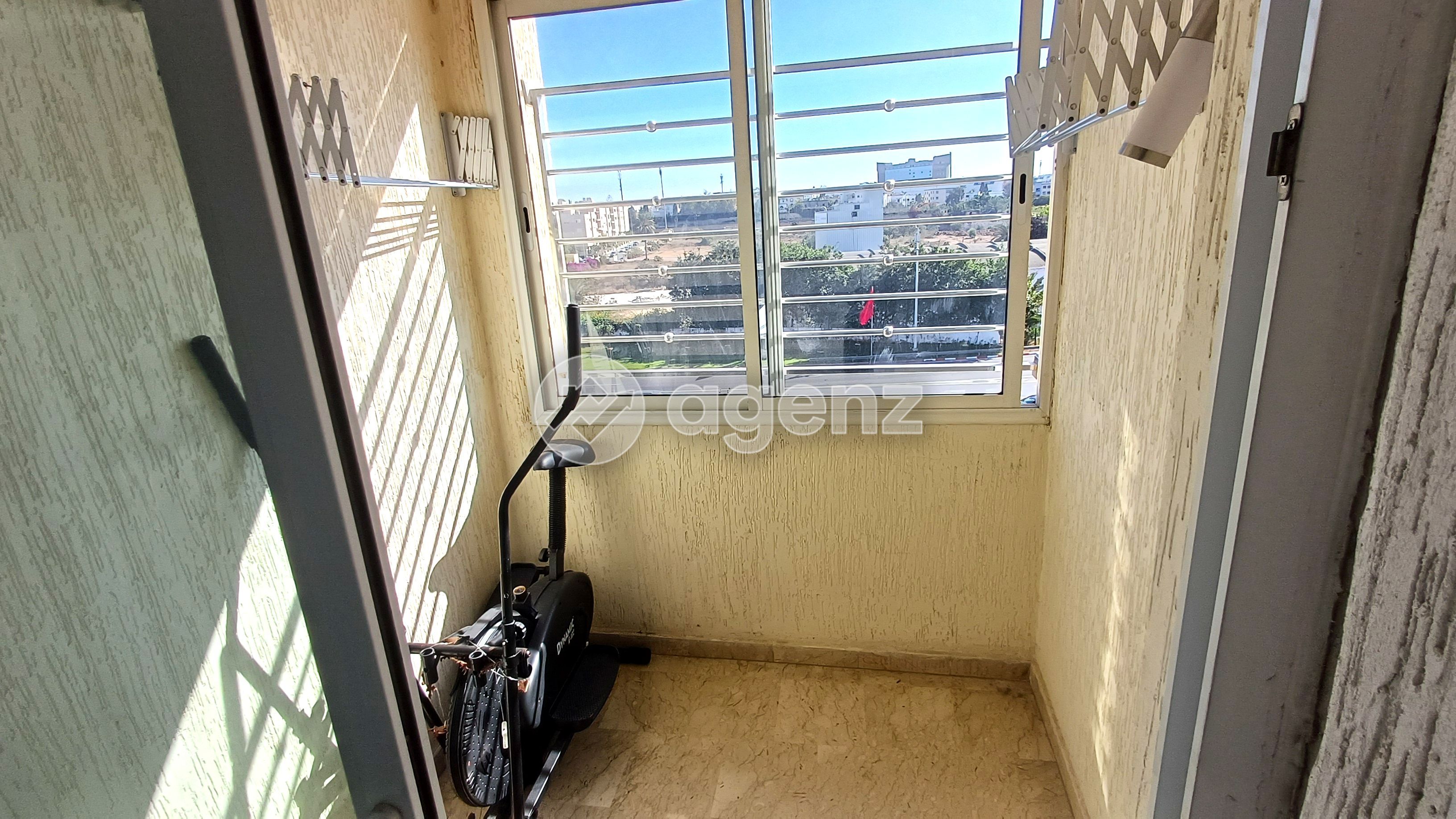 APPARTEMENT LUMINEUX ET CONFORTABLE À L’OASIS – SANS VIS-À-VIS — 4