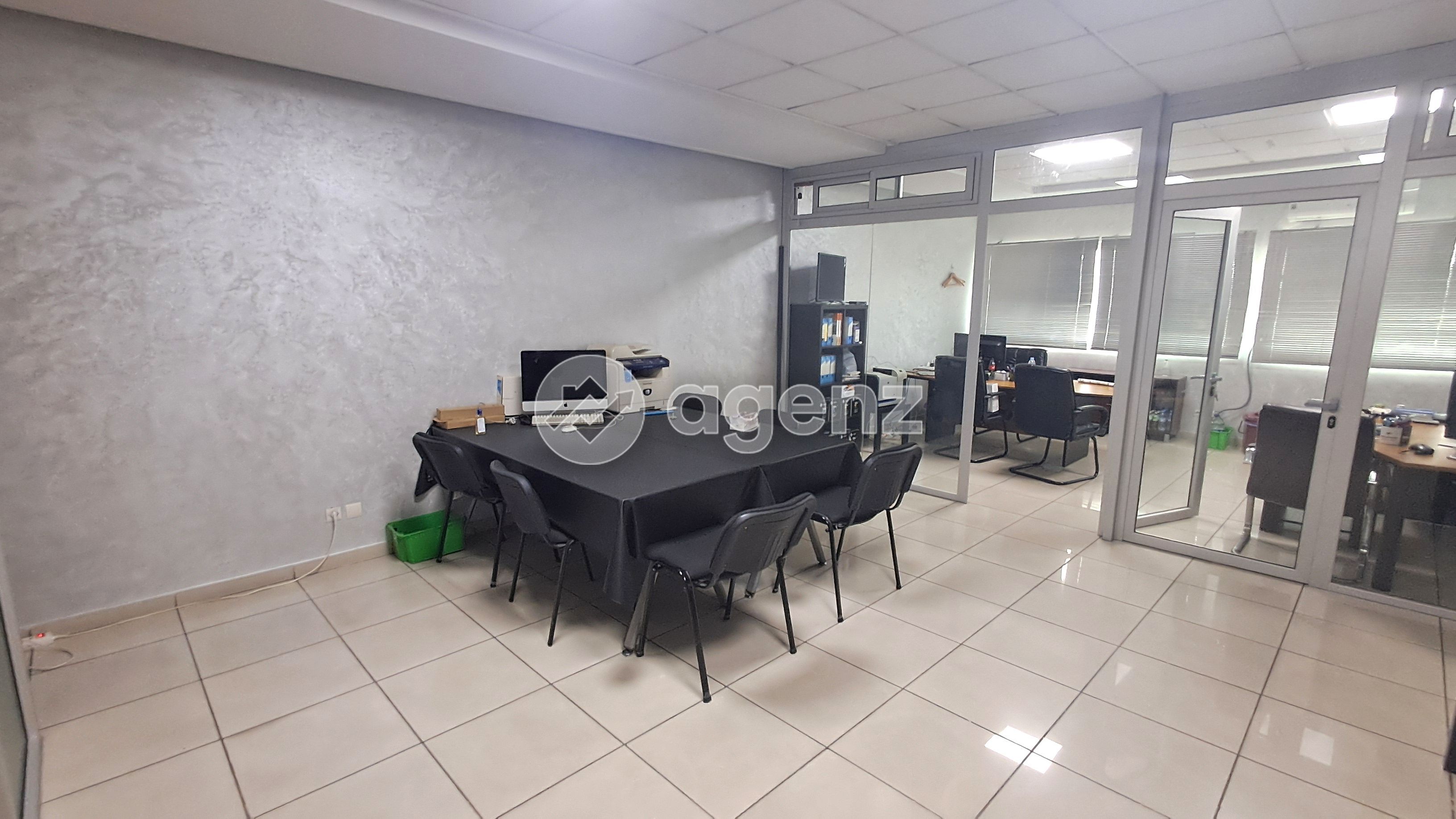 Plateau bureau – Quartier 2 Mars
 — 2