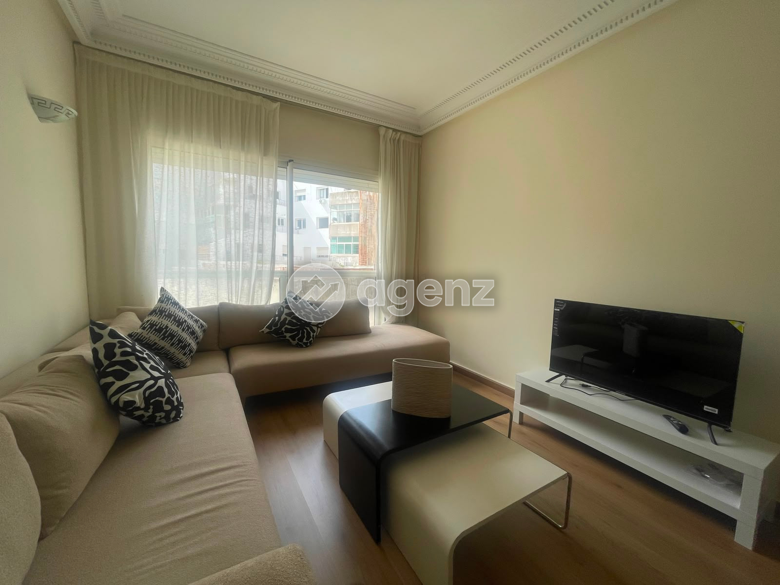 Prestigieux Appartement de 2 chambres à louer à Ziraoui