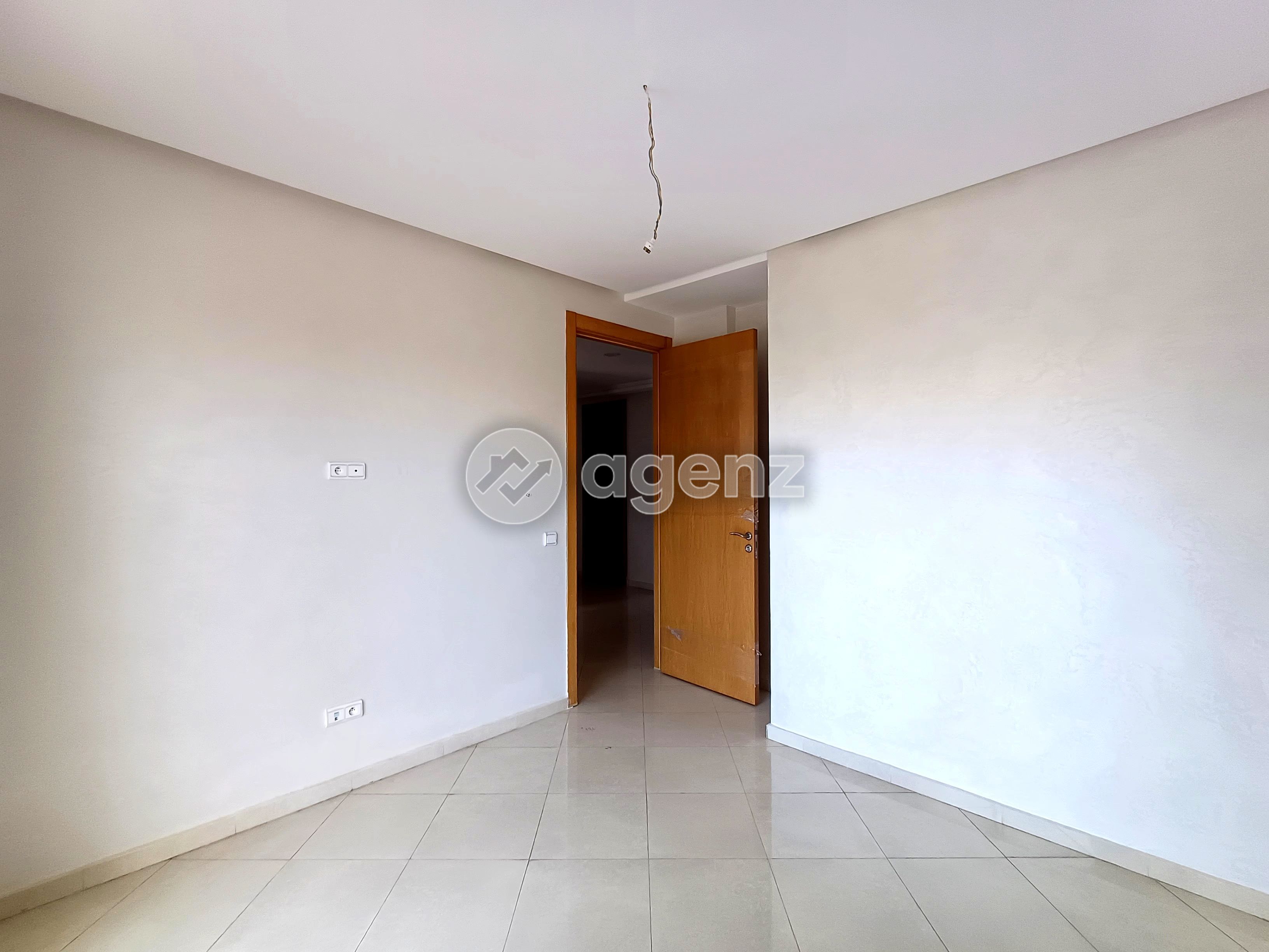Charmant Appartement de 3 chambres à vendre à Plage Mimosa 2 — 4