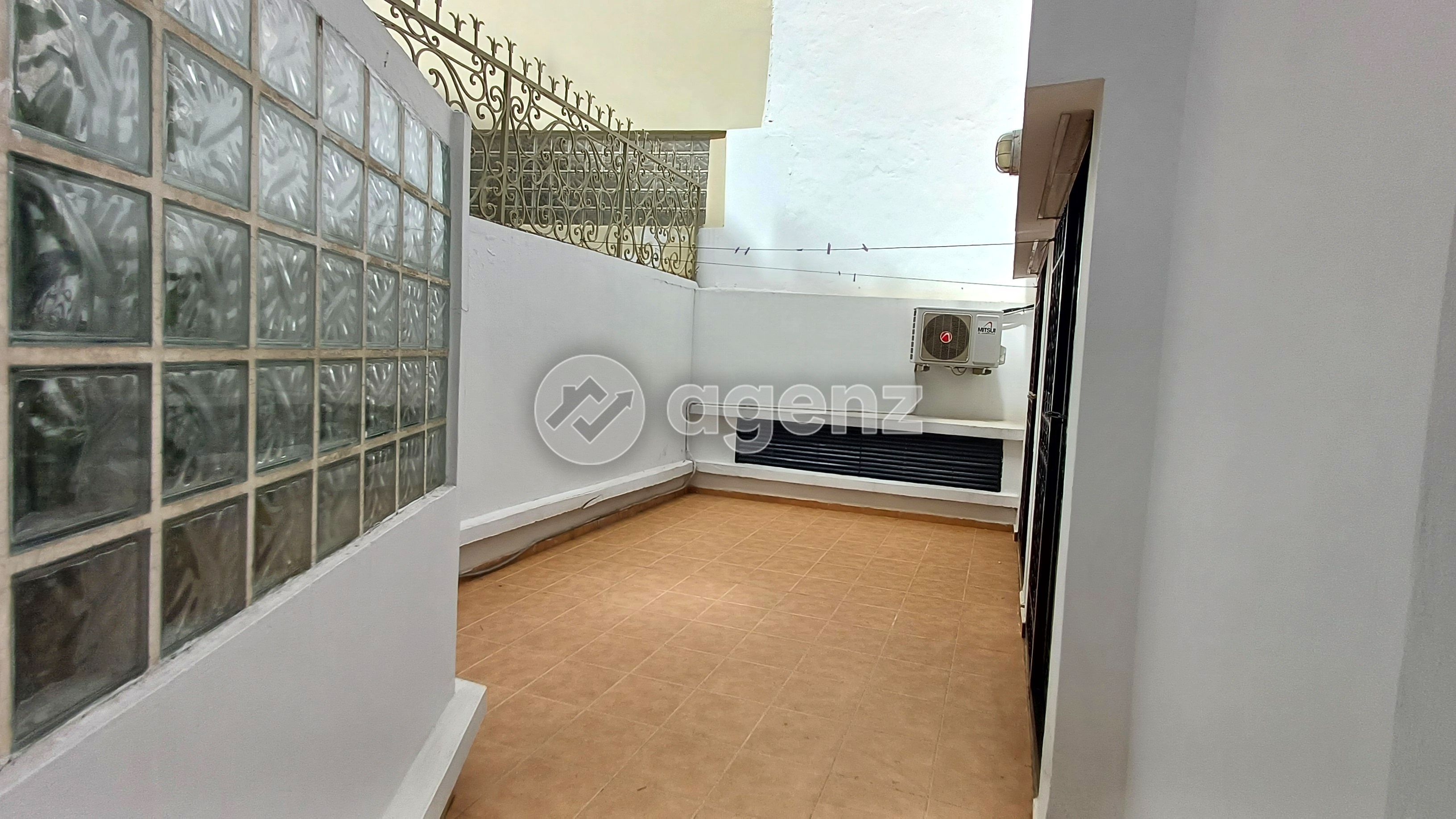 Appartement à vendre à Gauthier — 4