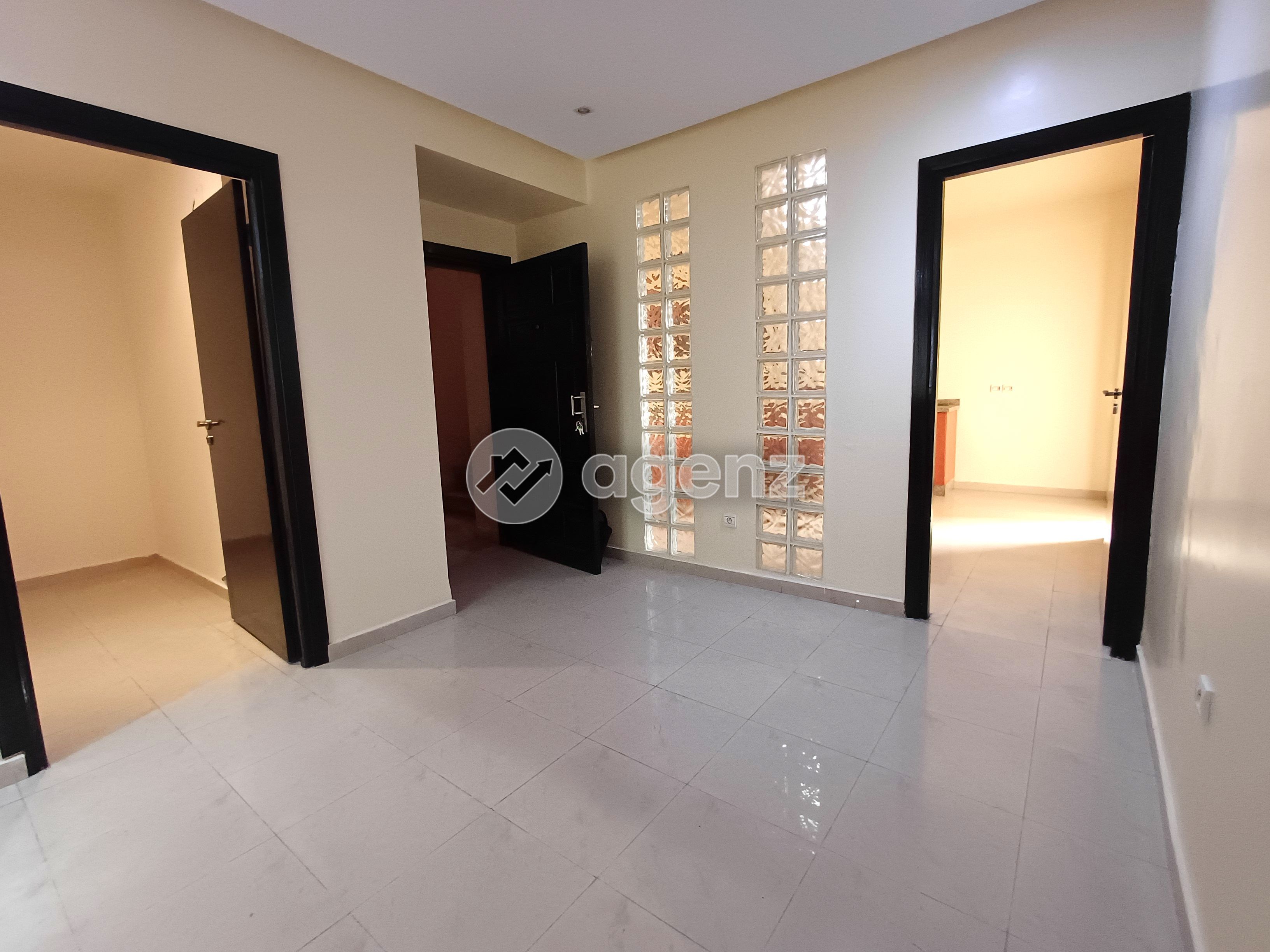 BUREAU MODERNE À CASABLANCA – CONFORT ET LUMINOSITÉ — 4