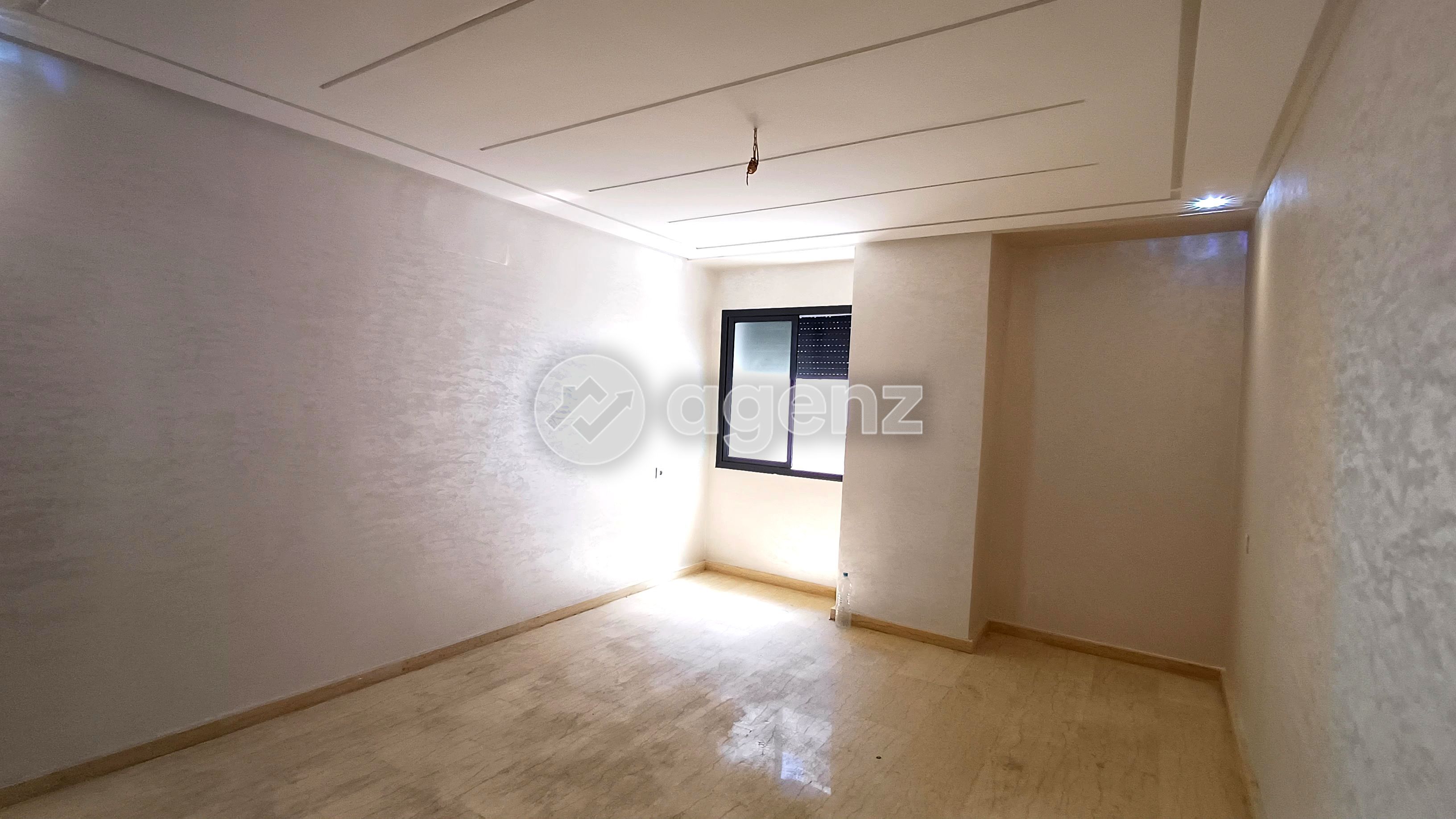 Appartement à vendre à Zone Industrielle Oukacha
