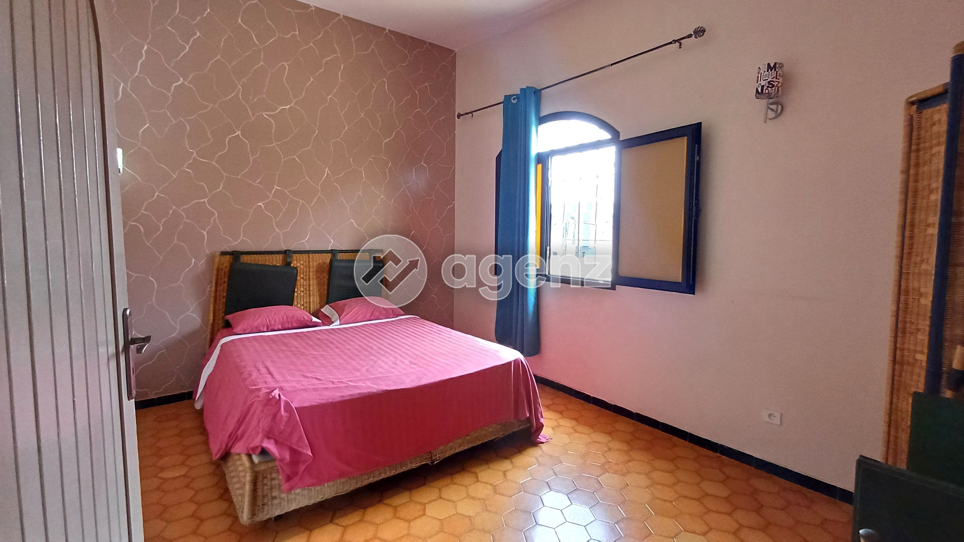 Authentique Villa de 3 chambres A vendre à Plage Les Palmiers — 4