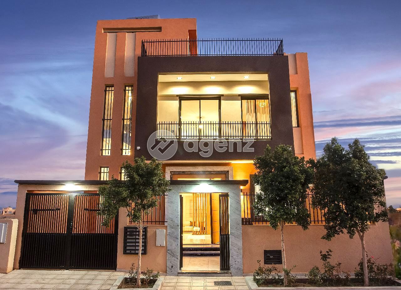 Élégante villa à vendre sur l'avenue Mohammed VI
 — 2