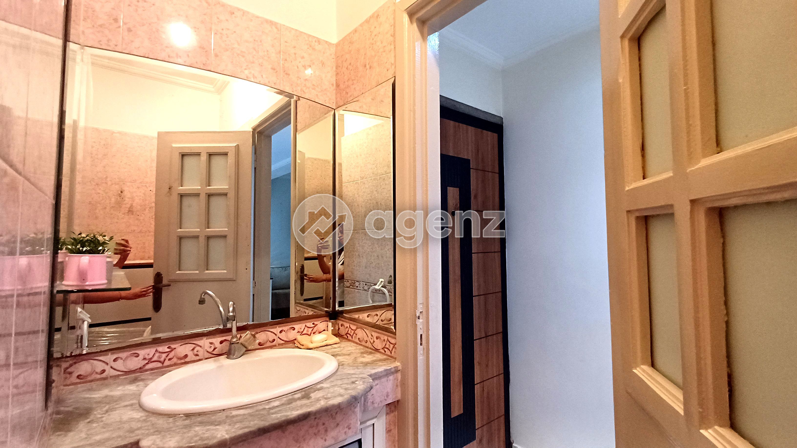 Appartement à vendre à Oulfa — 2