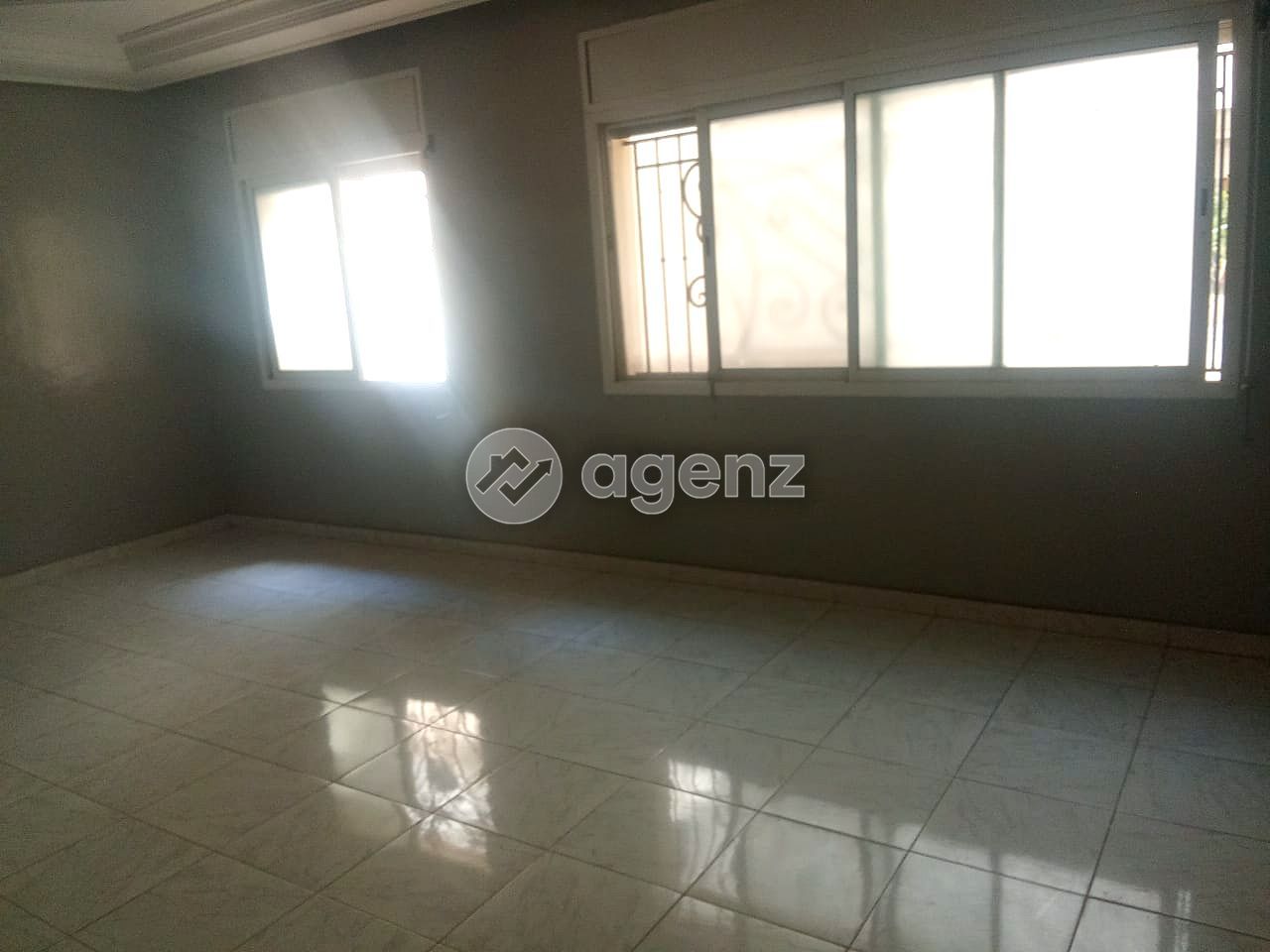 Appartement à louer à Bourgogne Ouest — 2