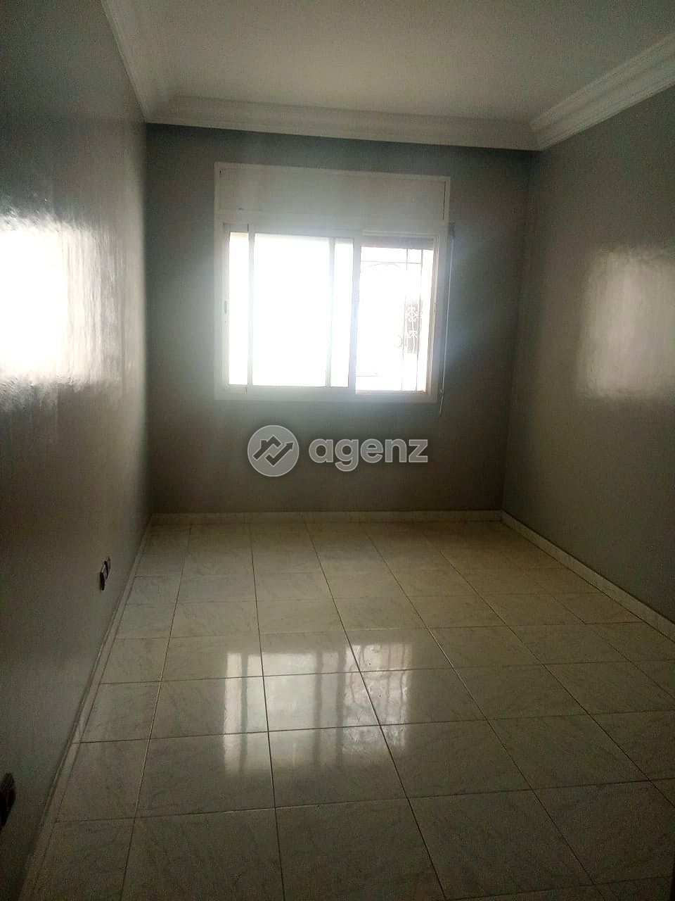 Appartement à louer à Bourgogne Ouest — 3