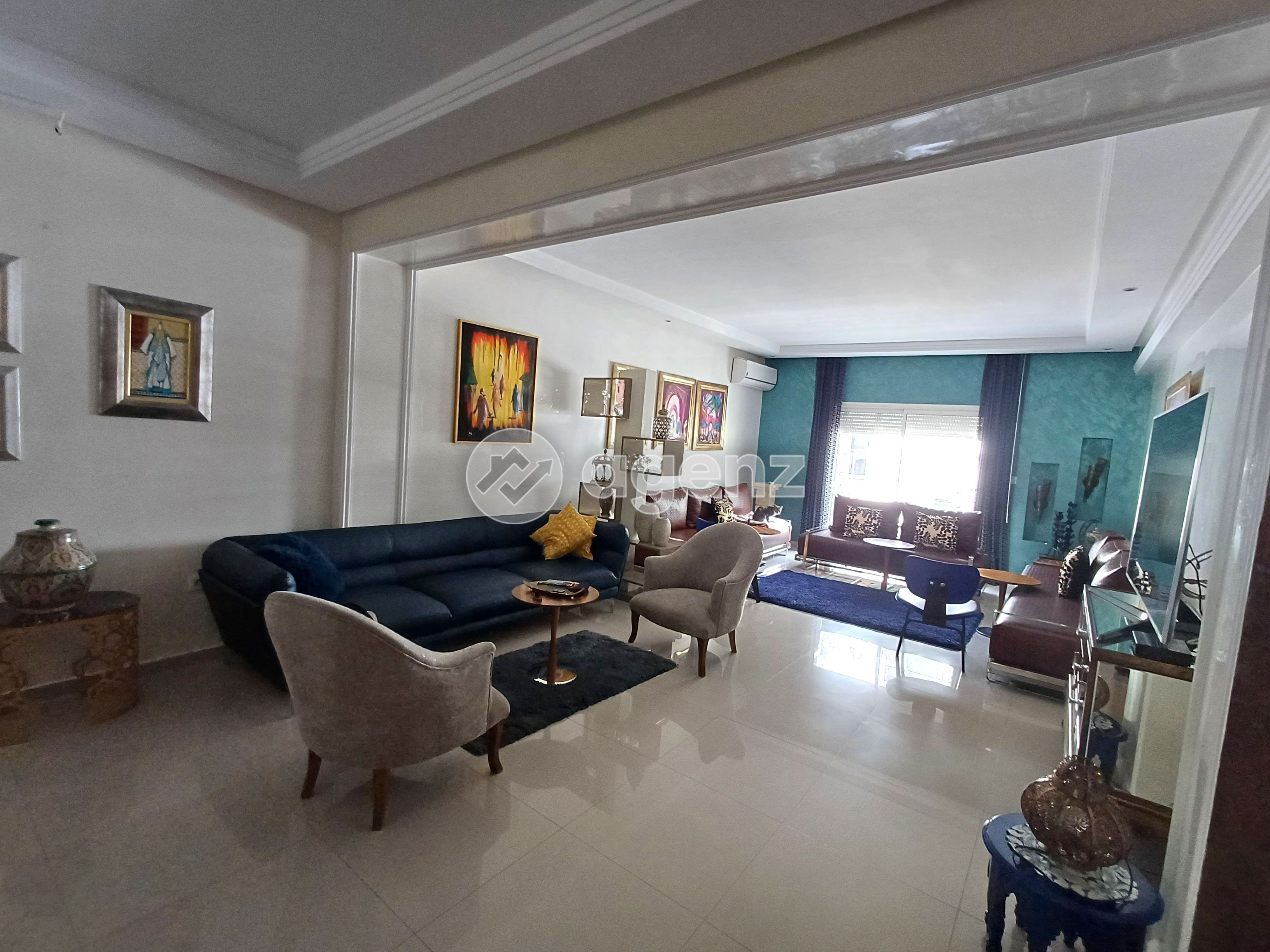 Appartement à vendre à Les Hôpitaux — 2