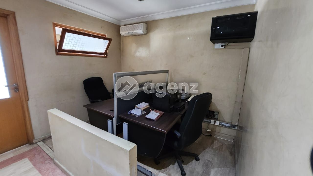 Bureau 95 m² à Hay Alfarah — 3