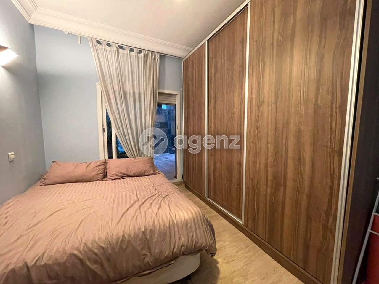 Appartement meublé - Vue sans vis-à-vis  — 3