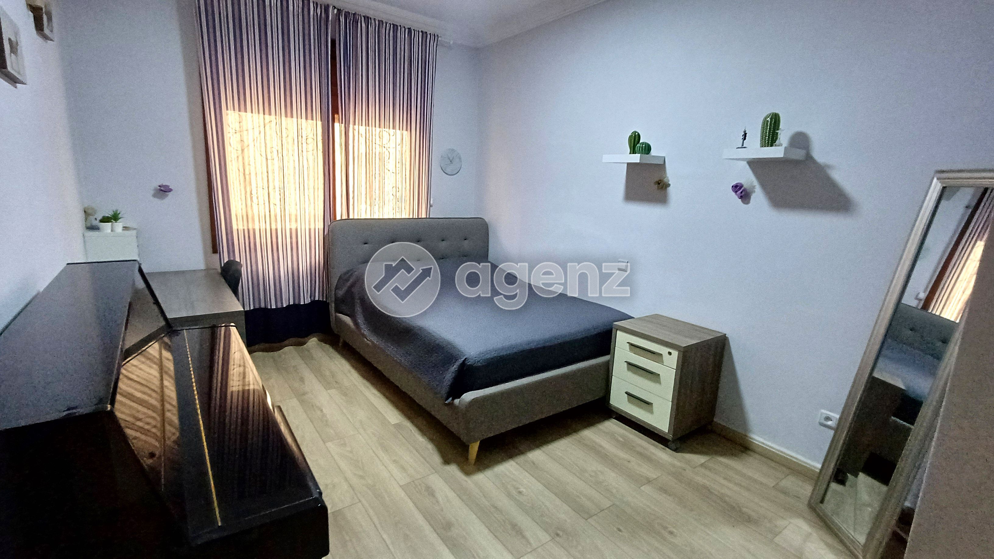 Prestigieux Appartement de 3 chambres à vendre à Californie — 3