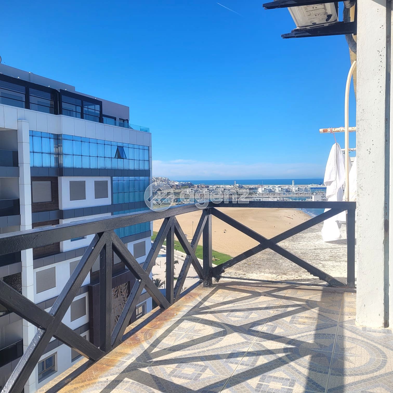 Splendide Appartement de 3 chambres à vendre à Quartier de la plage — 4