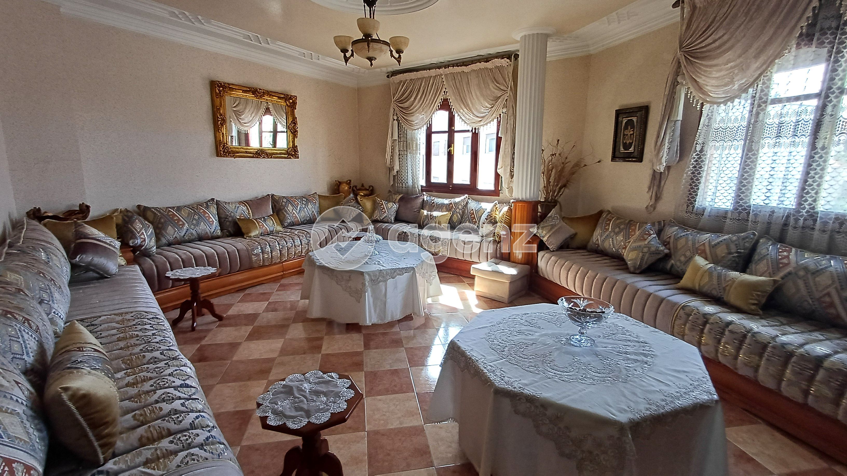 Appartement de 159 m² à place torro
