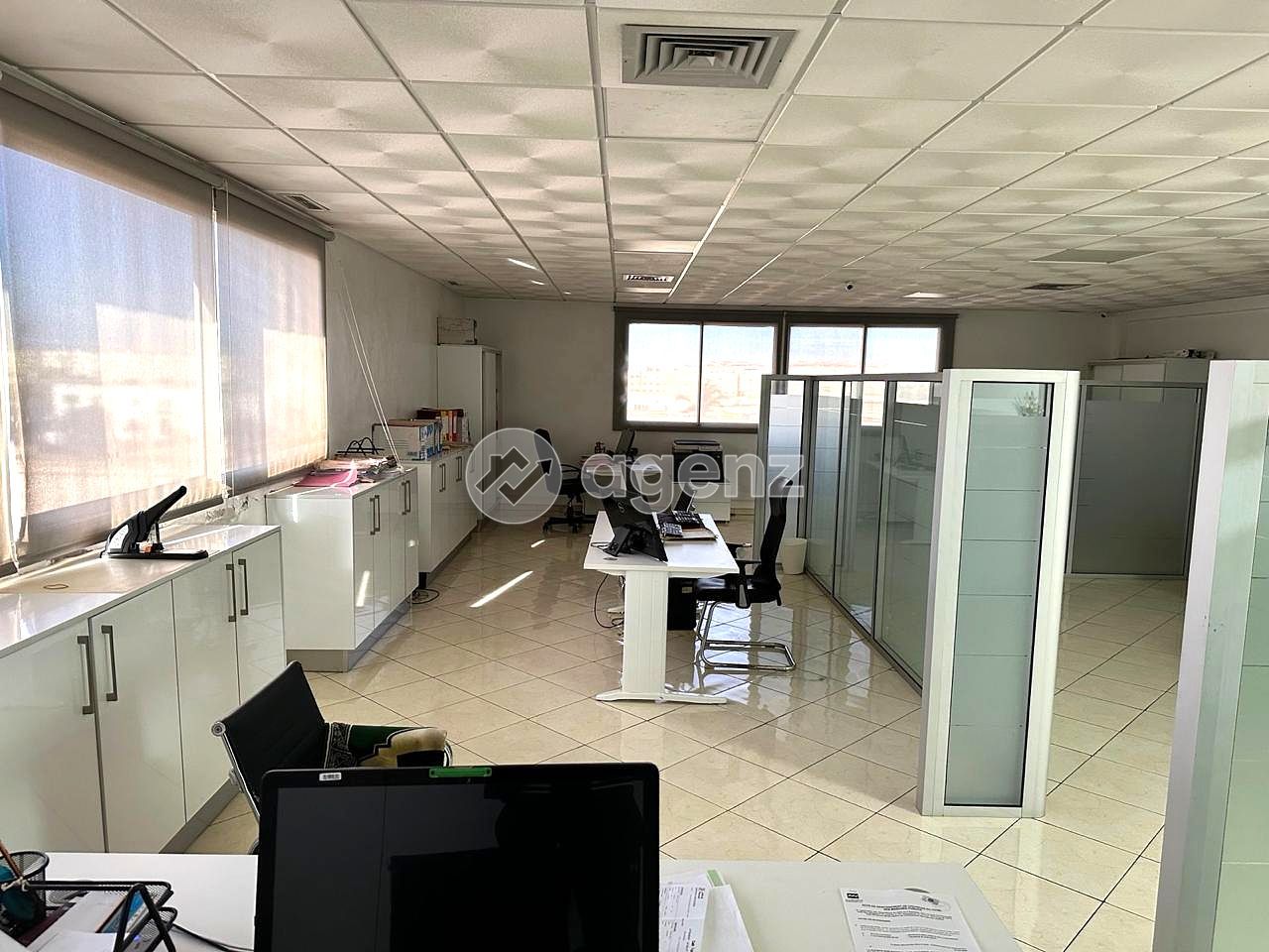 Élégant Bureau meublé à louer à Sidi Maarouf