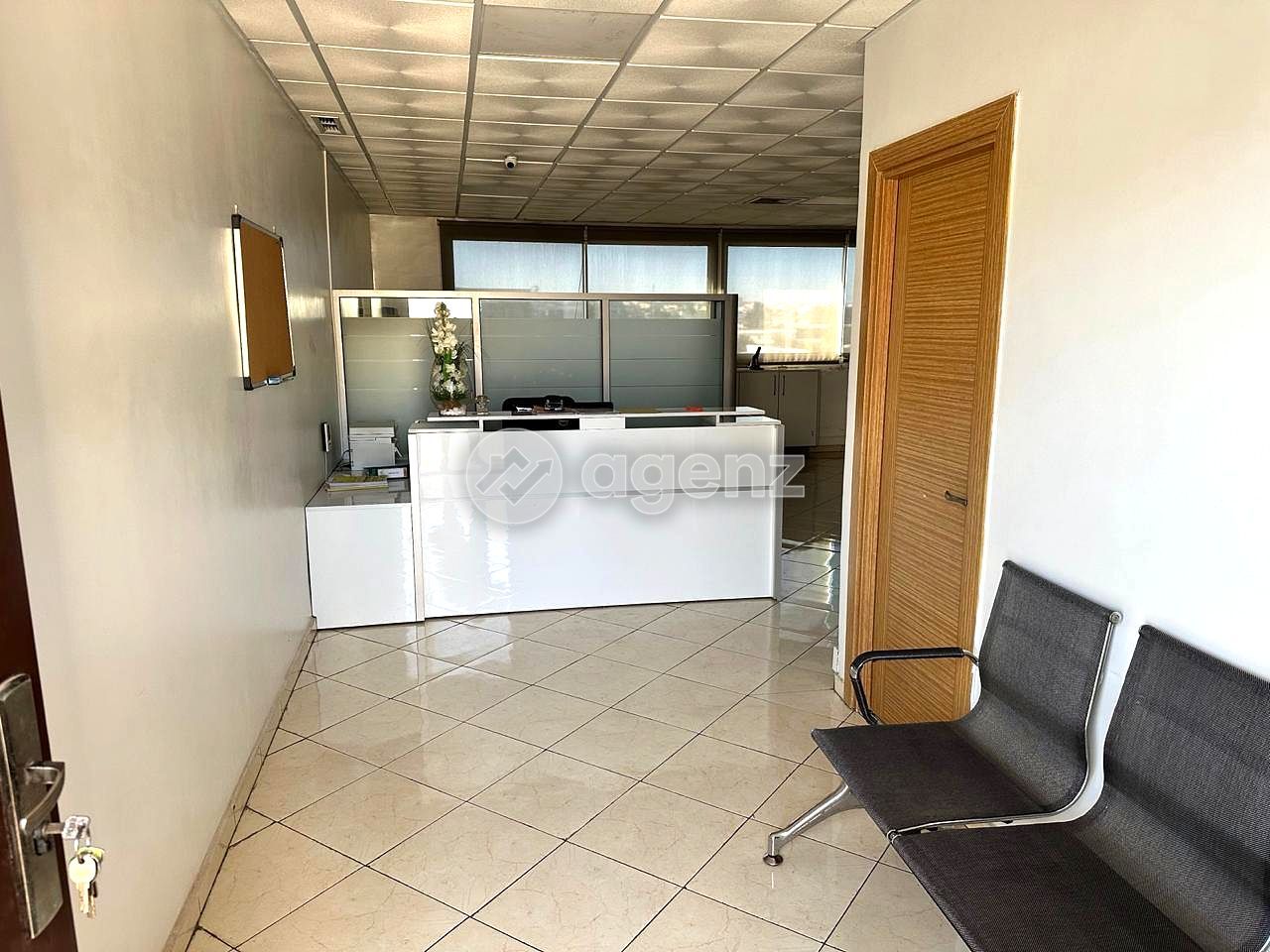 Élégant Bureau meublé à louer à Sidi Maarouf — 5
