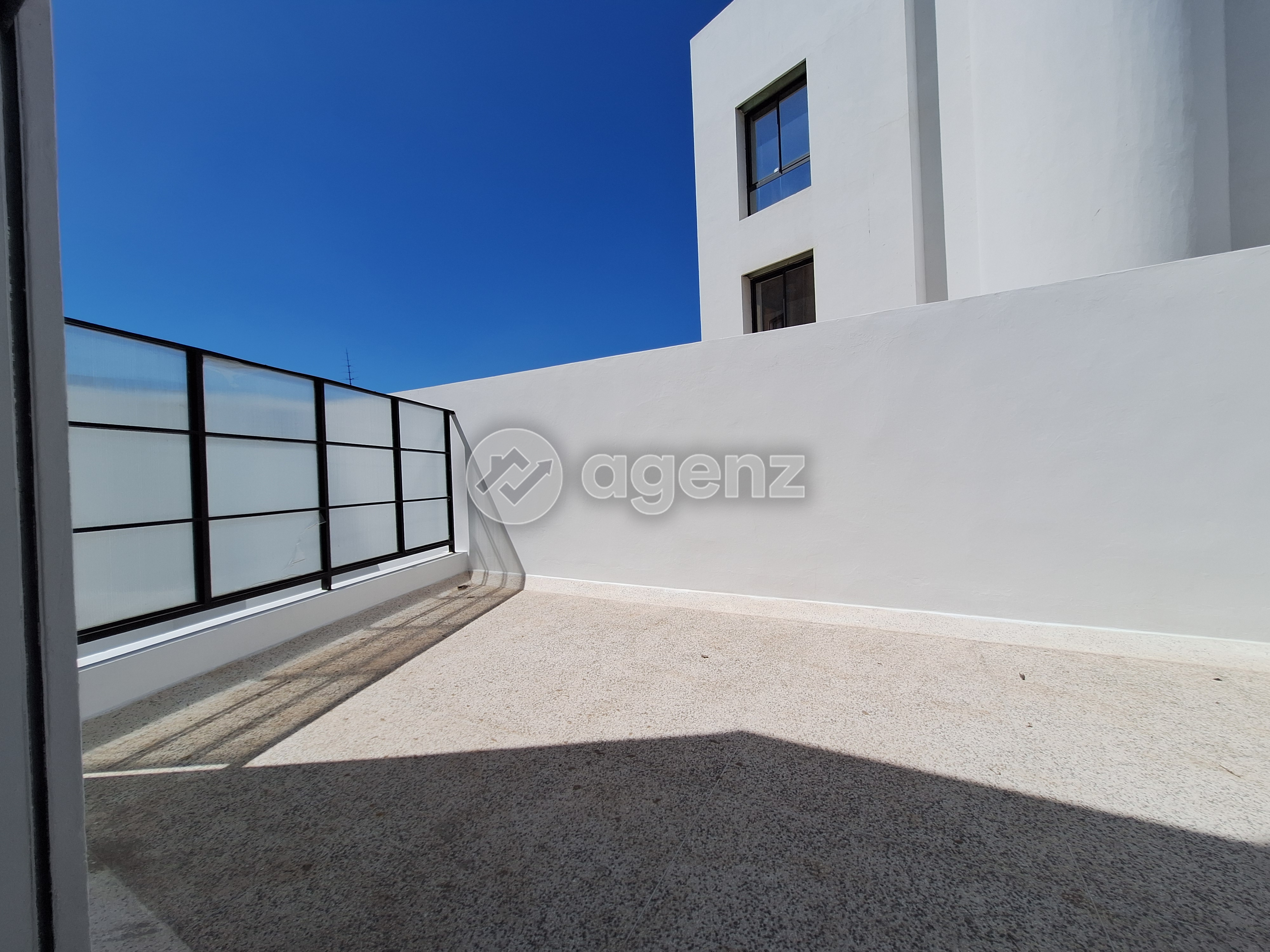Splendide Appartement de 1 chambre A vendre à Riviera — 4