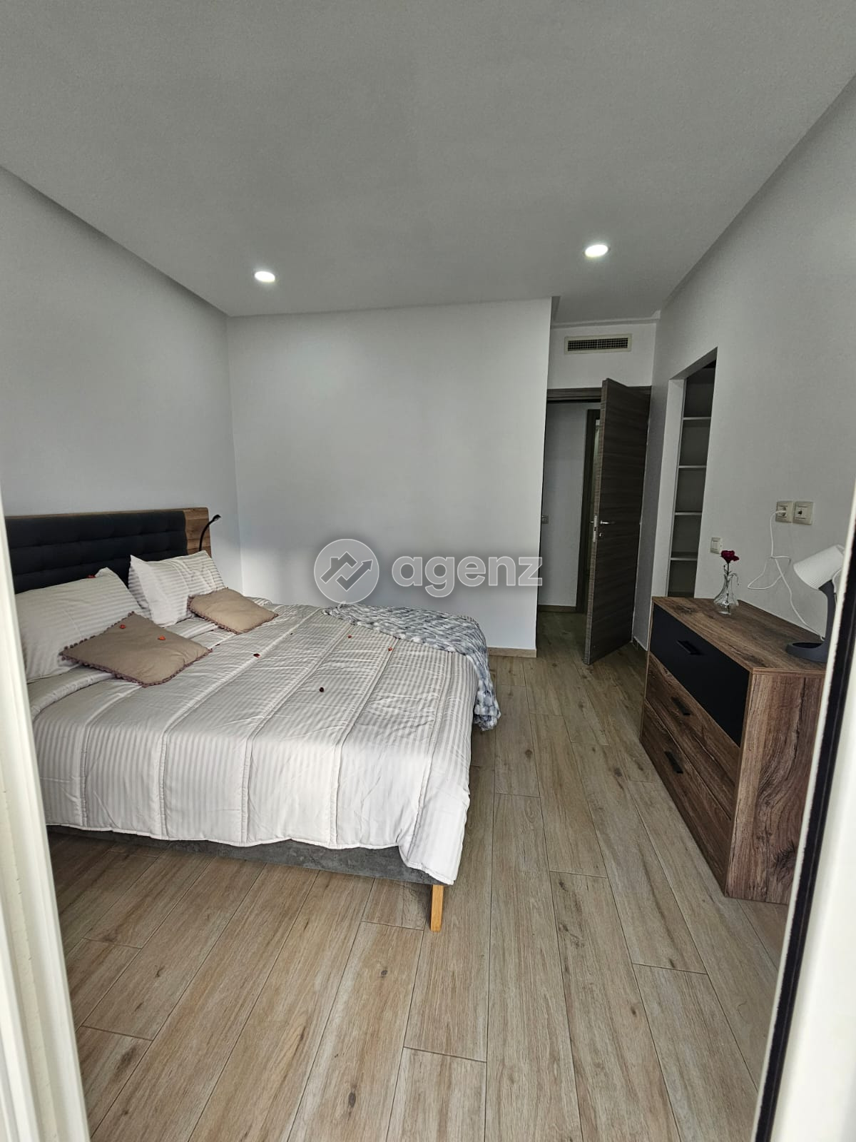 Luxueux Appartement de 2 chambres à vendre à Oasis — 2