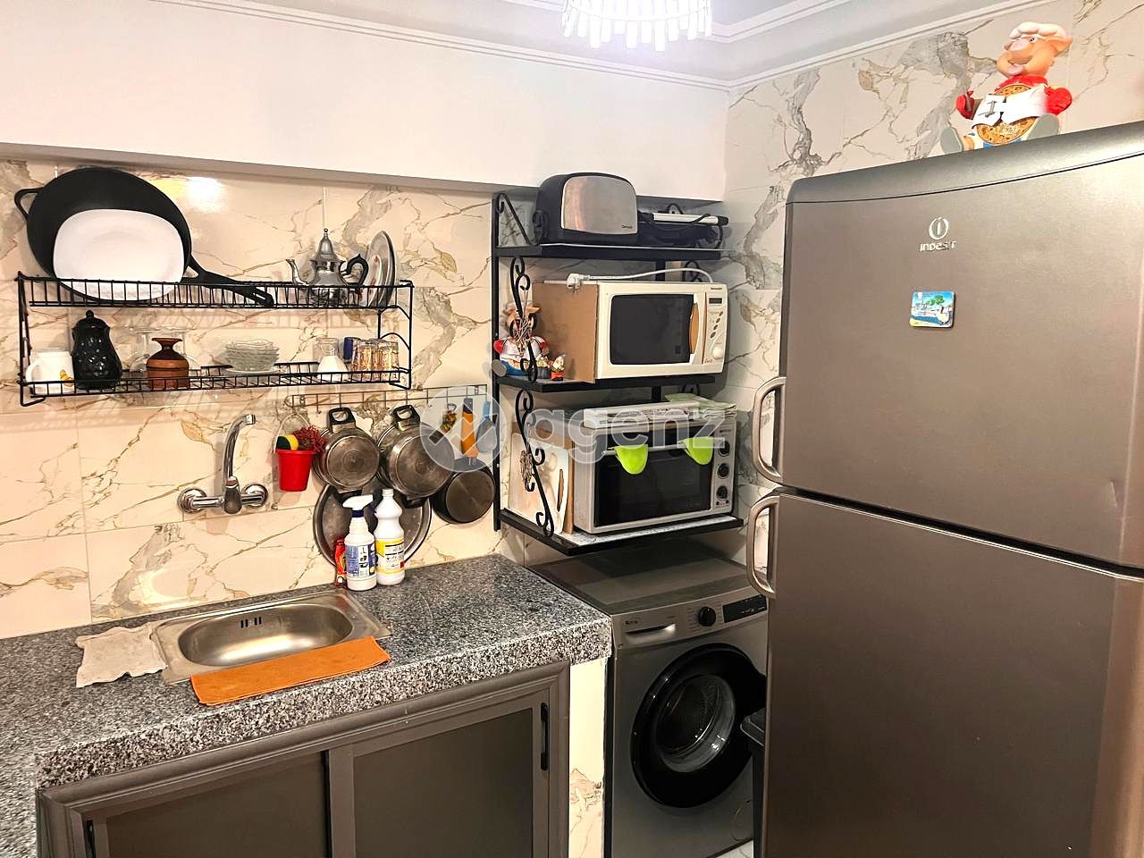 Superbe Appartement meublé à louer — 4