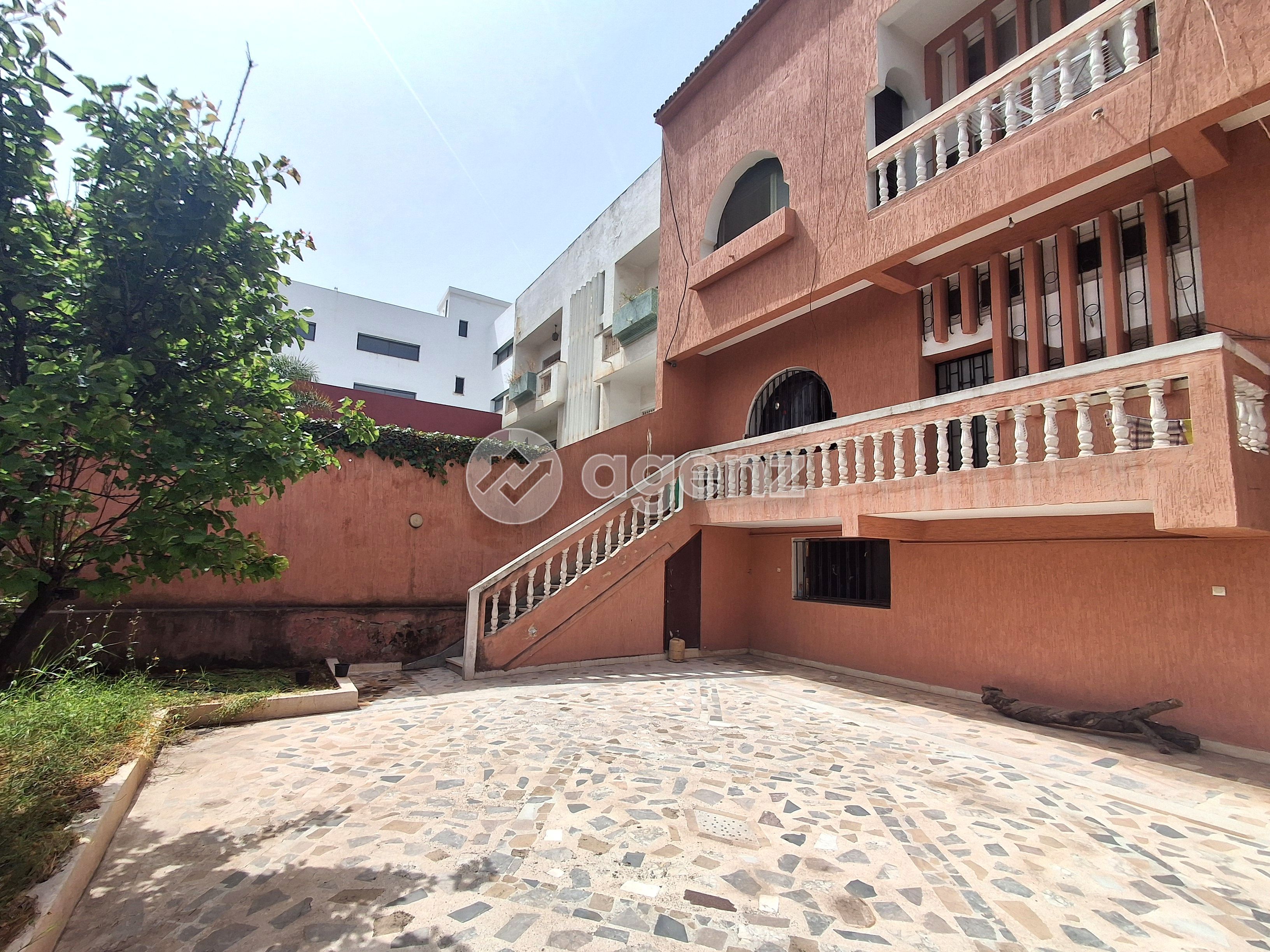 Villa de 366 m²  à Oulfa - Casablanca — 3