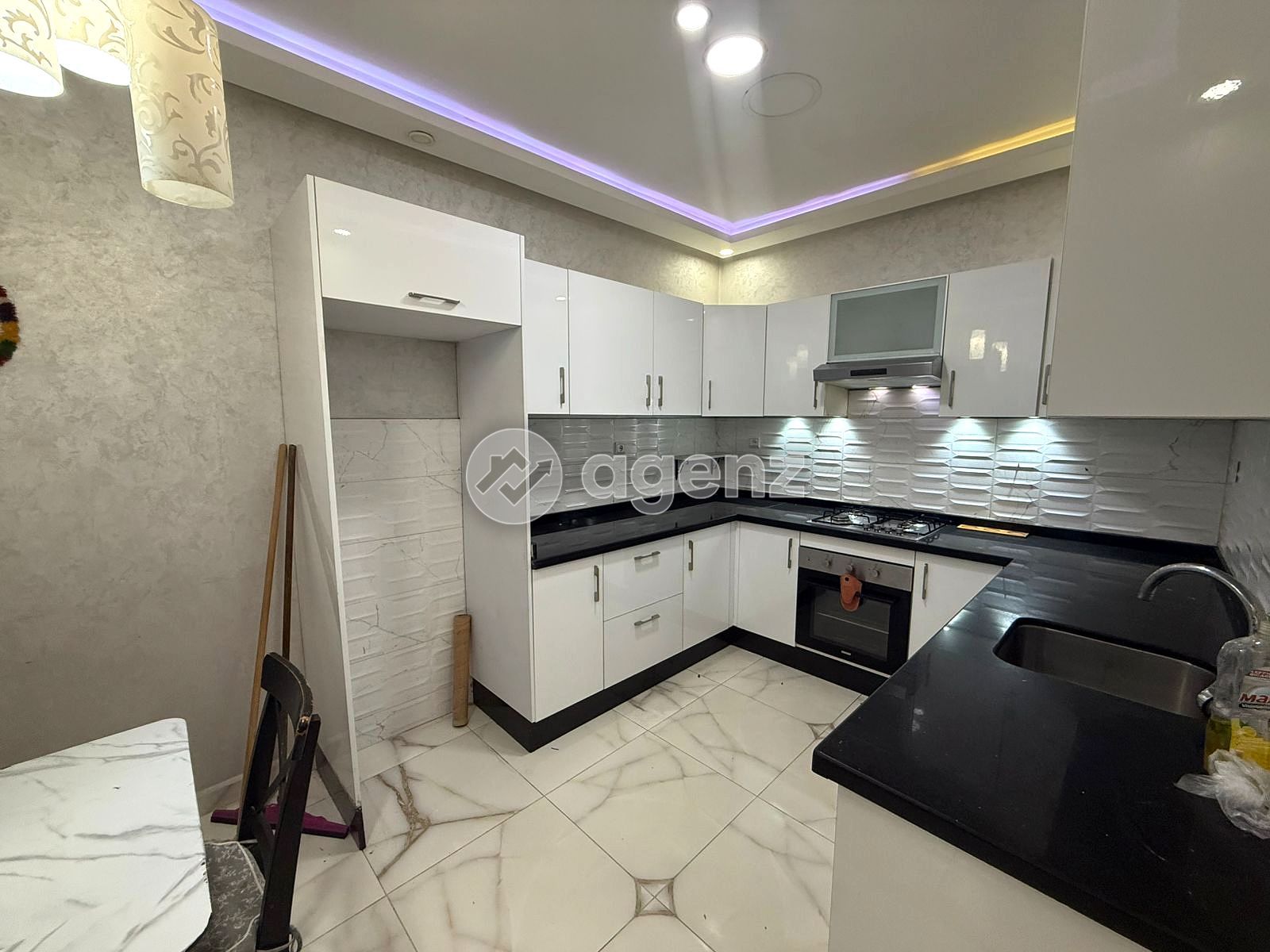 APPARTEMENT 98 M² À SIDI MOUMEN — 3