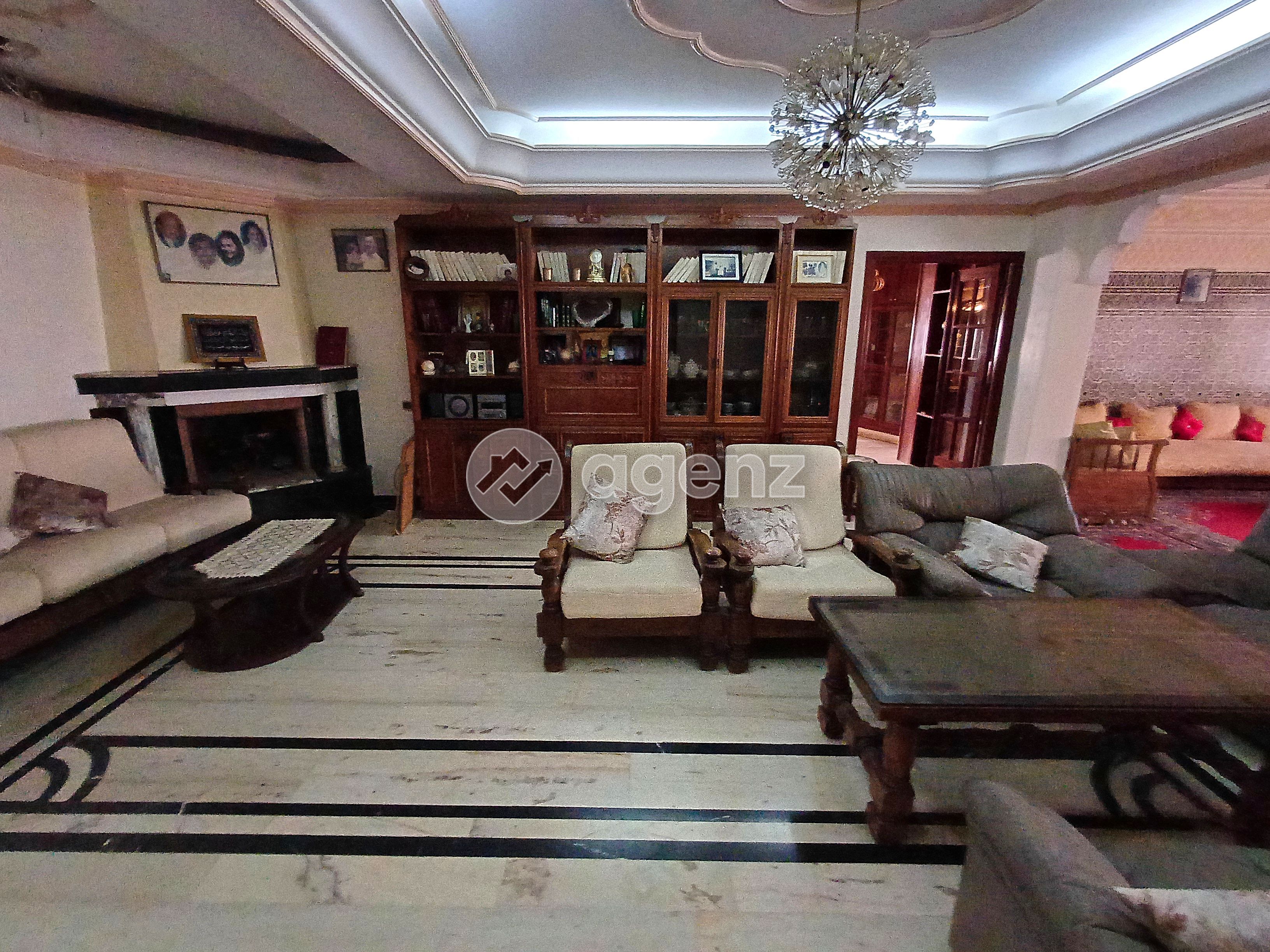 Appartement à vendre à Les Hôpitaux — 4