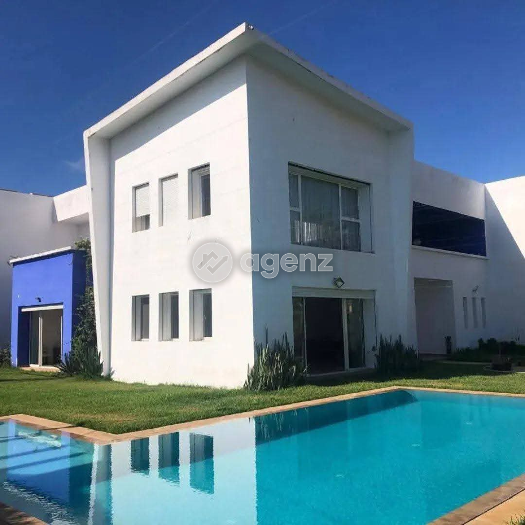 Villa commerciale a vendre avec double autorisation 
