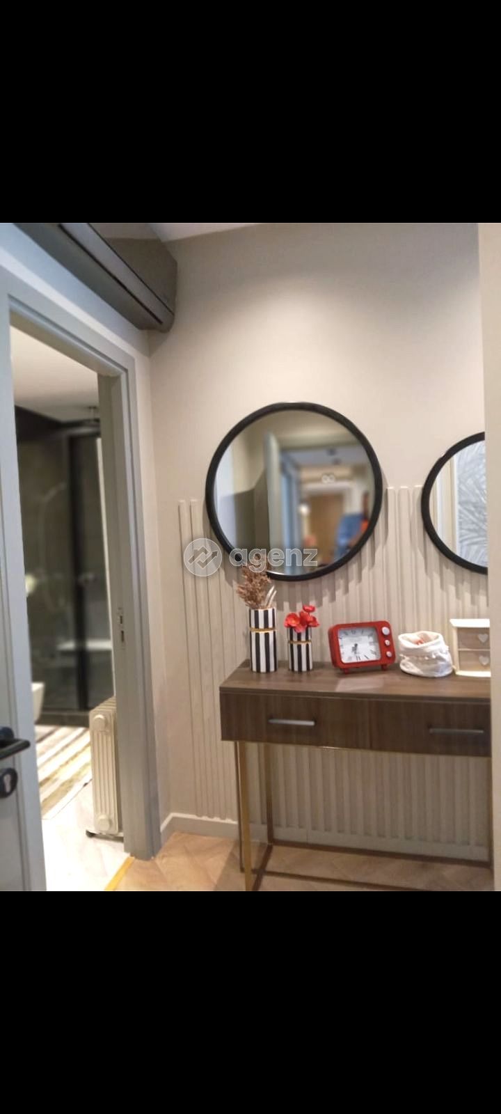Prestigieux appartement de 3 chambres à vendre à Les princesses — 2