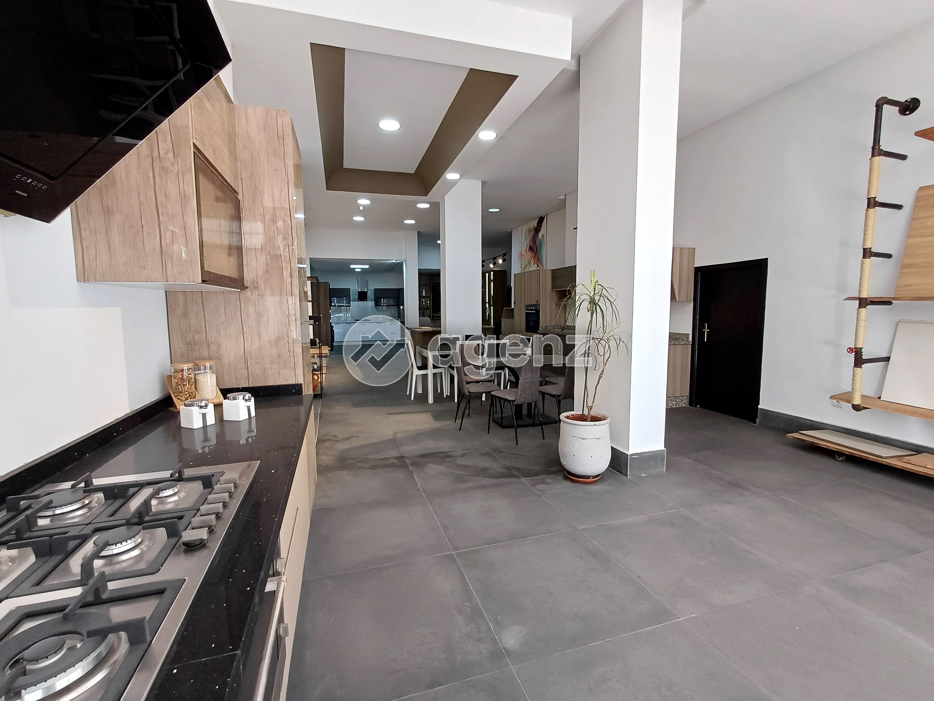 Commerce de 139 m2 aux  Hôpitaux - Casablanca — 2