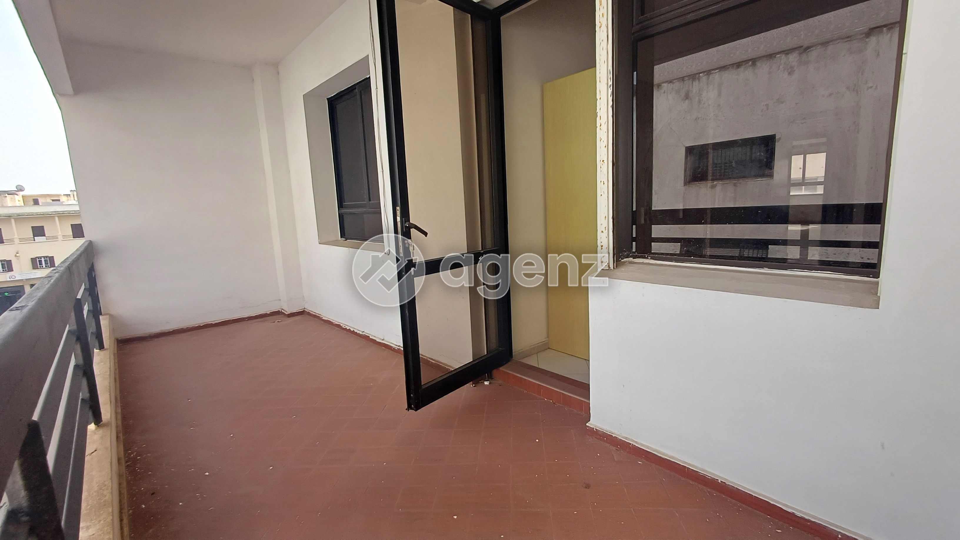 APPARTEMENT 132 M² À DIOUR JAMAA — 5