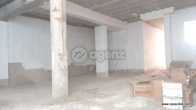 Racine: Local Commercial Sur Le Boulevard — 2