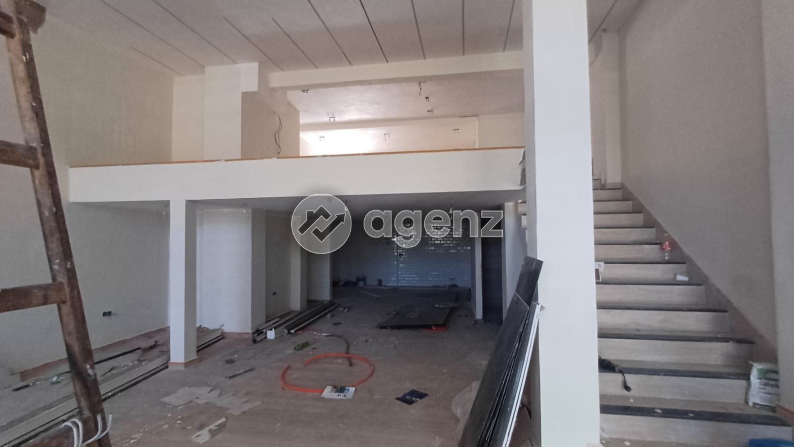 Local commercial rénové à Aïn Sebaâ — 4