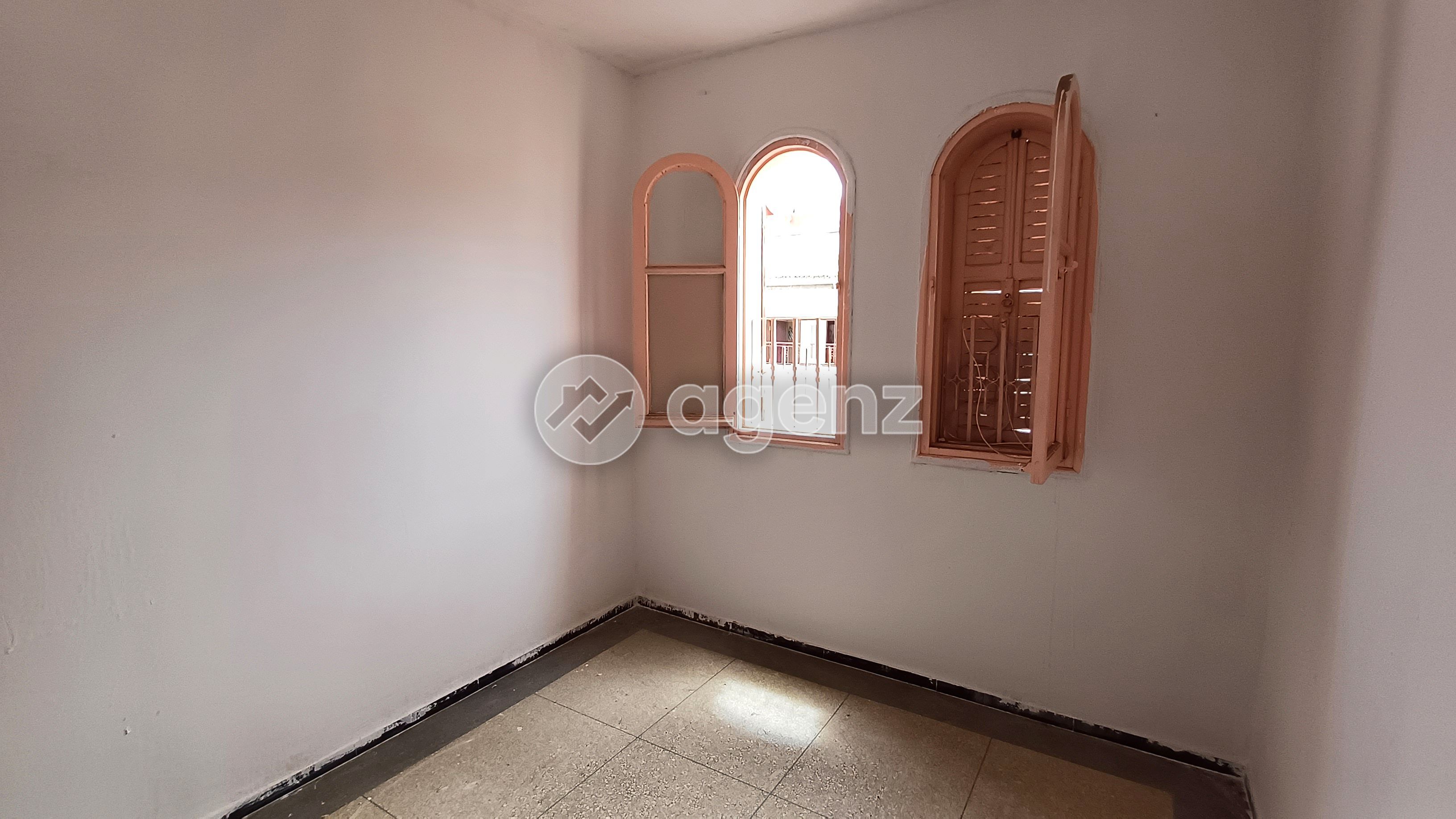 Appartement à rénover – Fort potentiel, prix attractif — 3