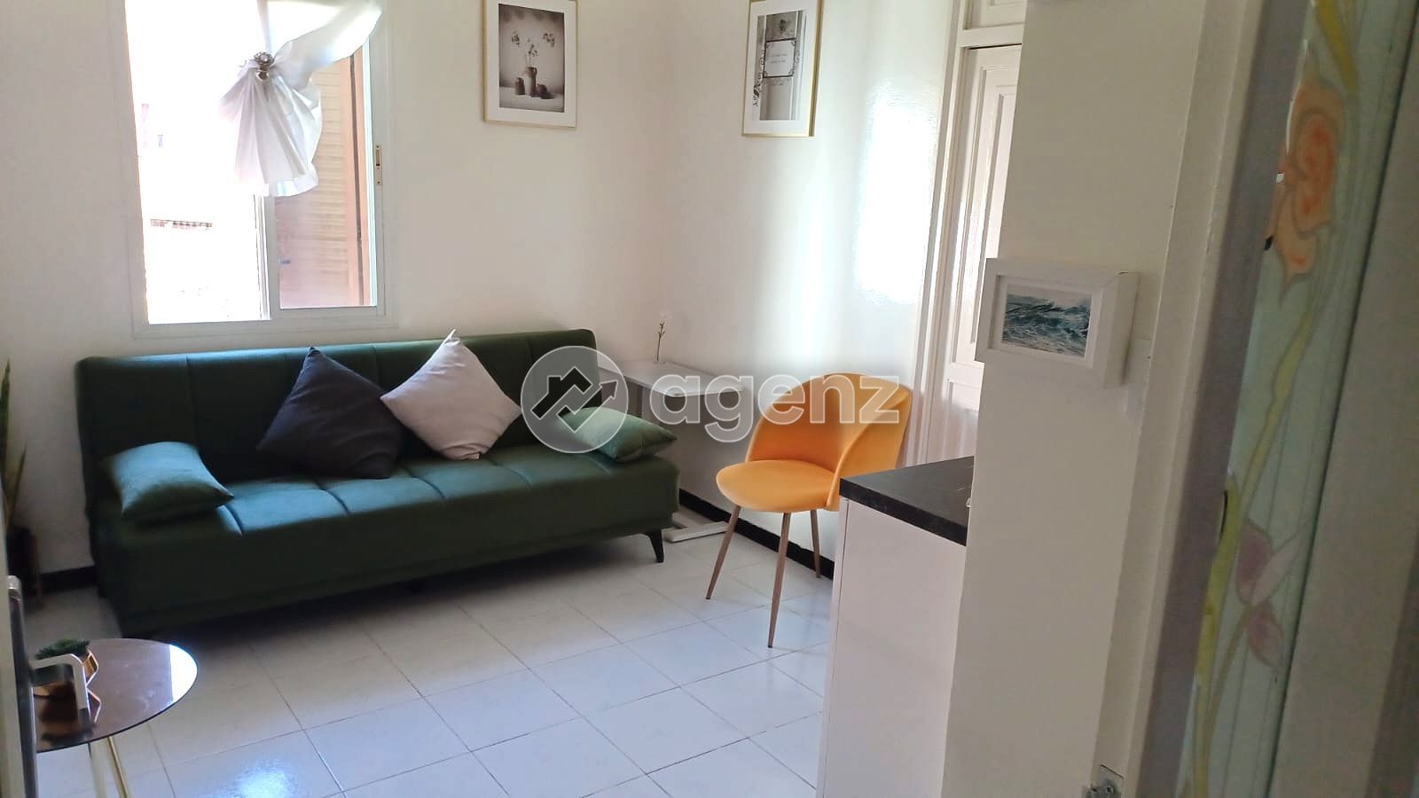 APPARTEMENT MEUBLÉ À LOUER – CALME, CONFORT ET PROXIMITÉ — 5