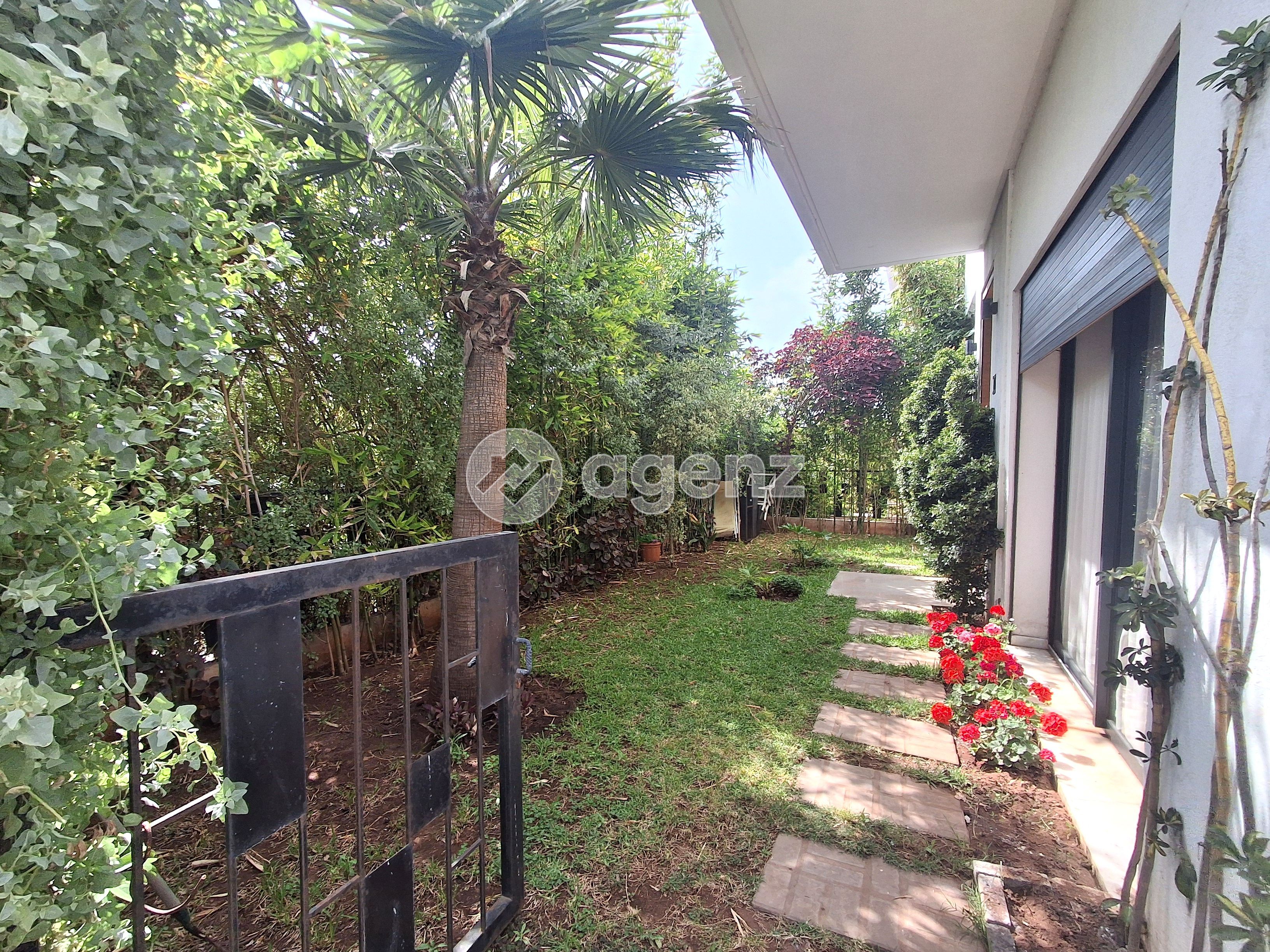 Villa de 400 m² à Dar Bouazza - Dar Bouazza — 2