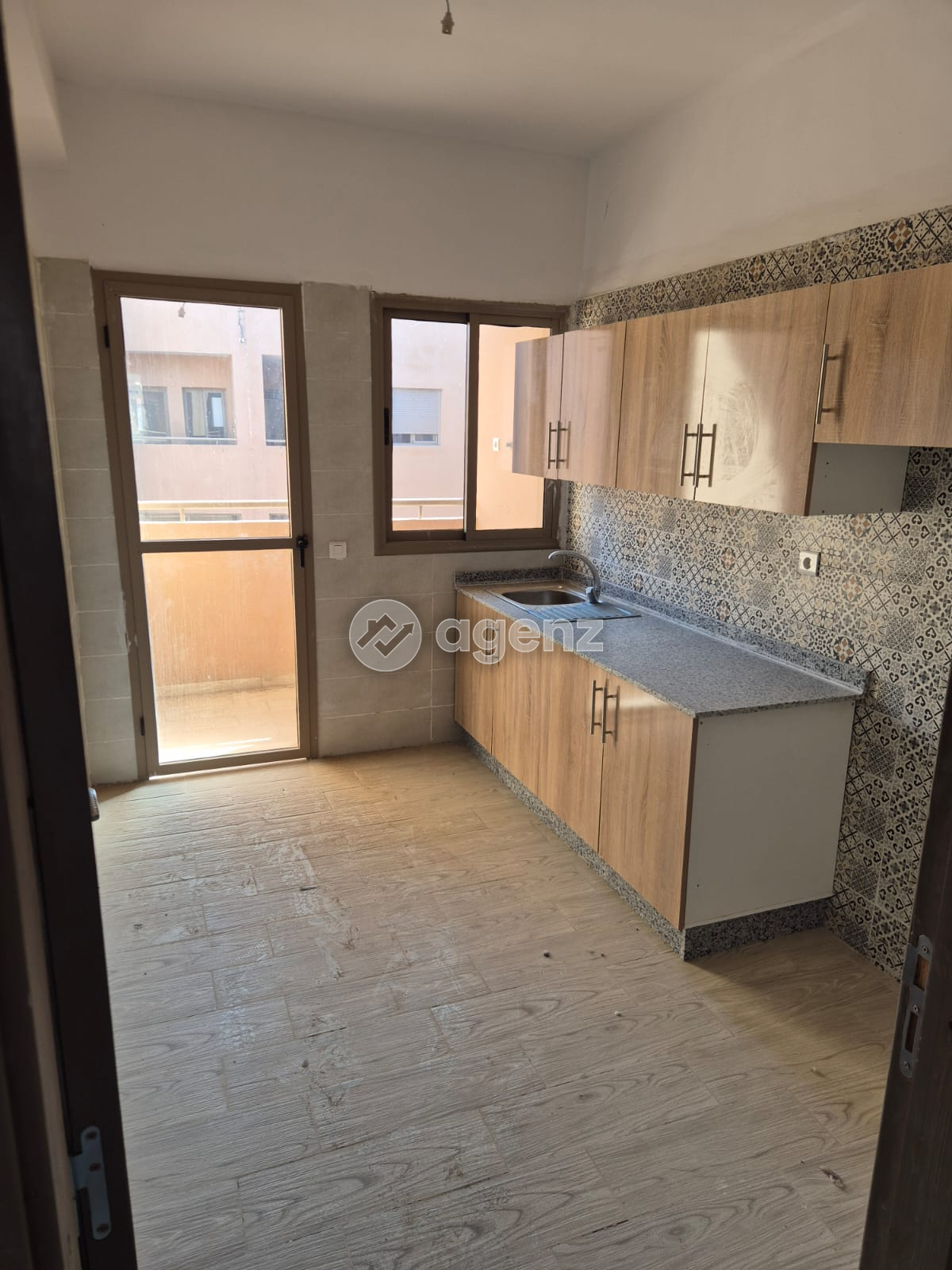 Élégant appartement de 2 chambres à vendre à Route de Safi — 5