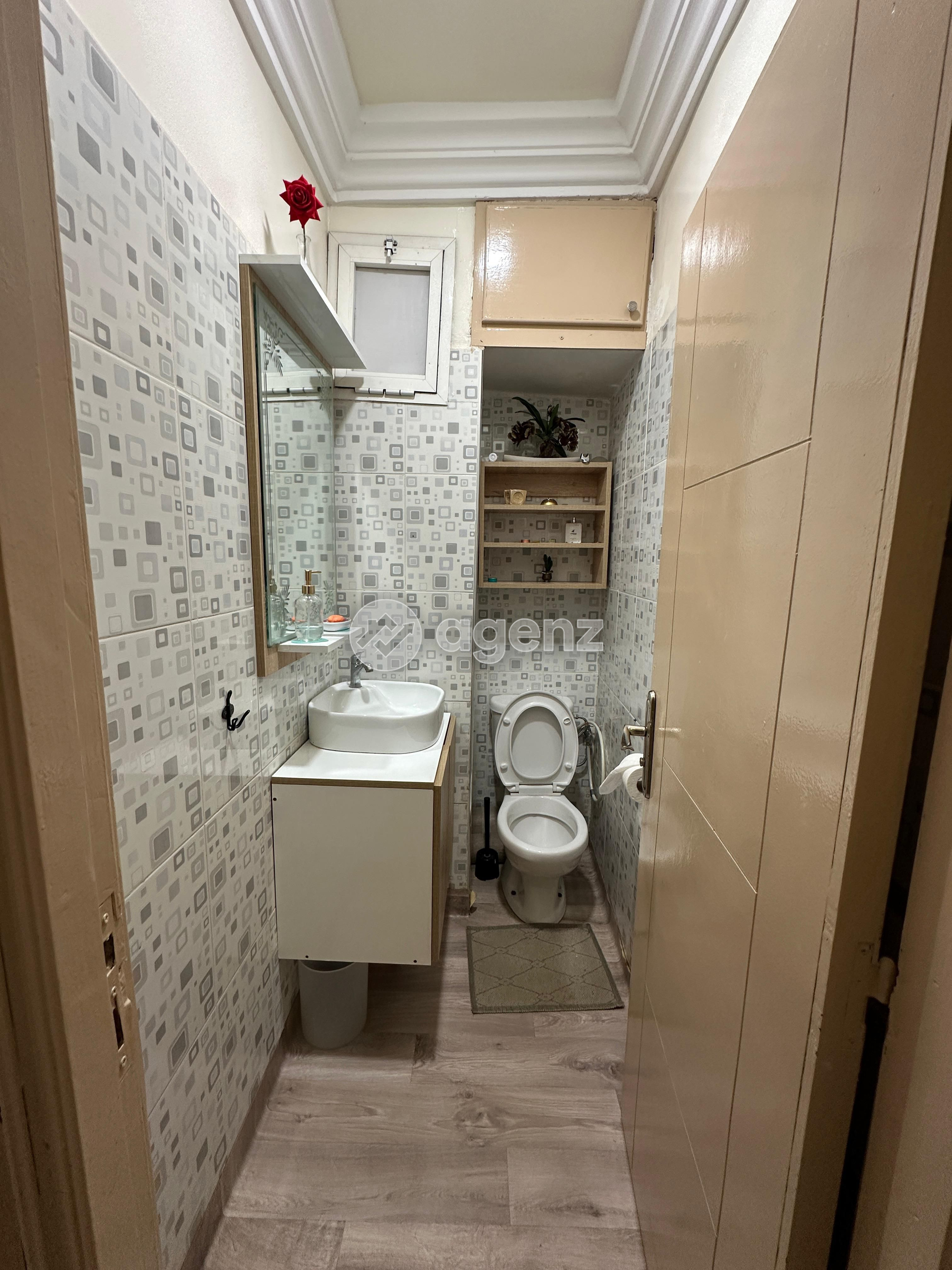 Moderne appartement de 2 chambres et salon à vendre quartier nasr — 2