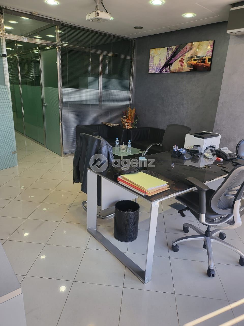 Bureau — Casablanca — 2