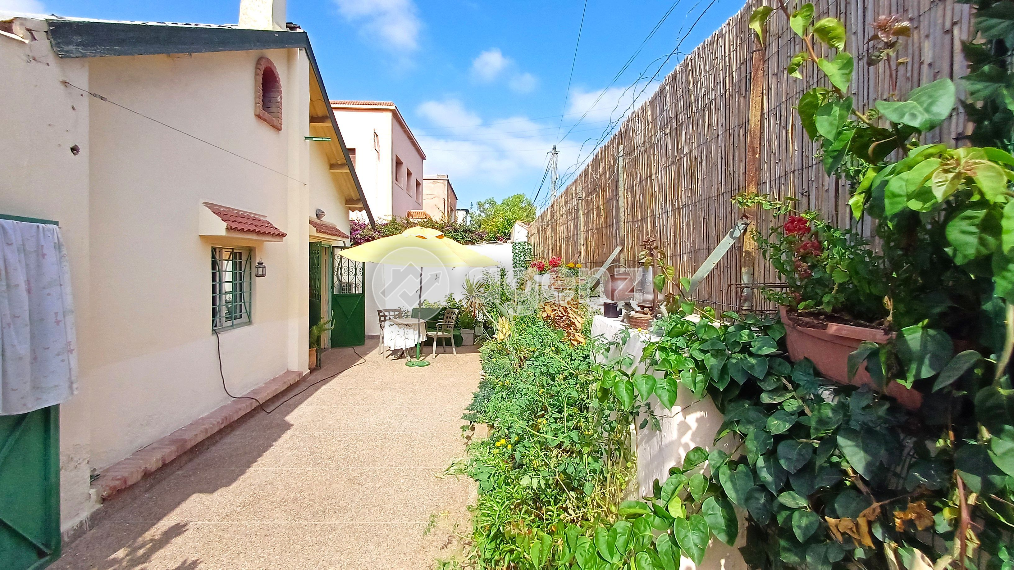 Villa Avec Un Fort Potentiel Sur POLO