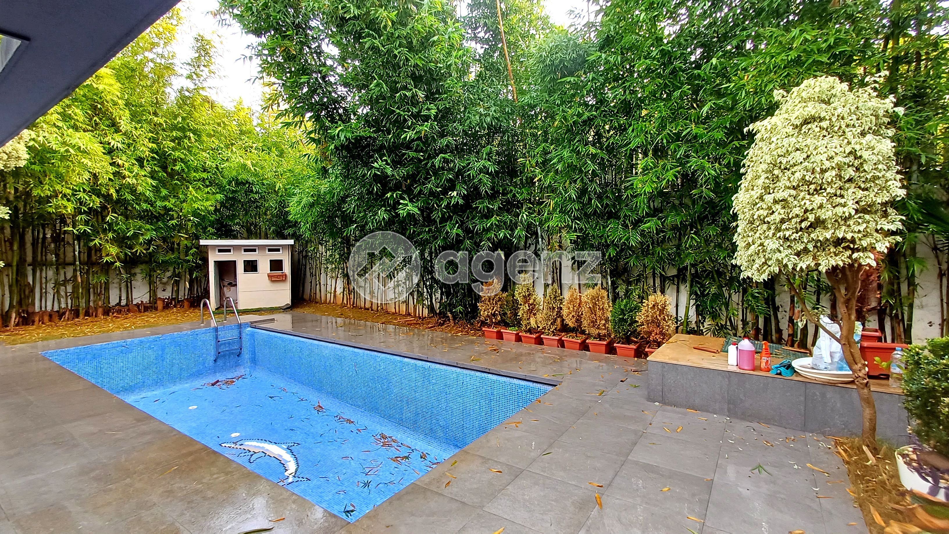 PROFITEZ D’UNE VILLA AVEC JARDIN ET PISCINE — 2