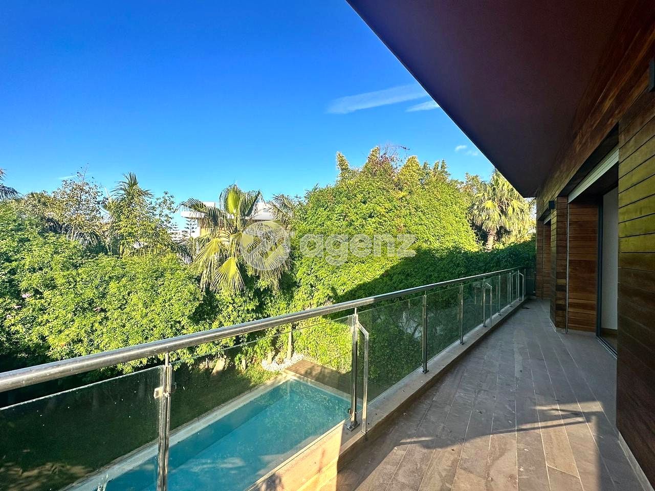 Élégant Villa de 5 chambres à louer à Ain Diab Extension — 2