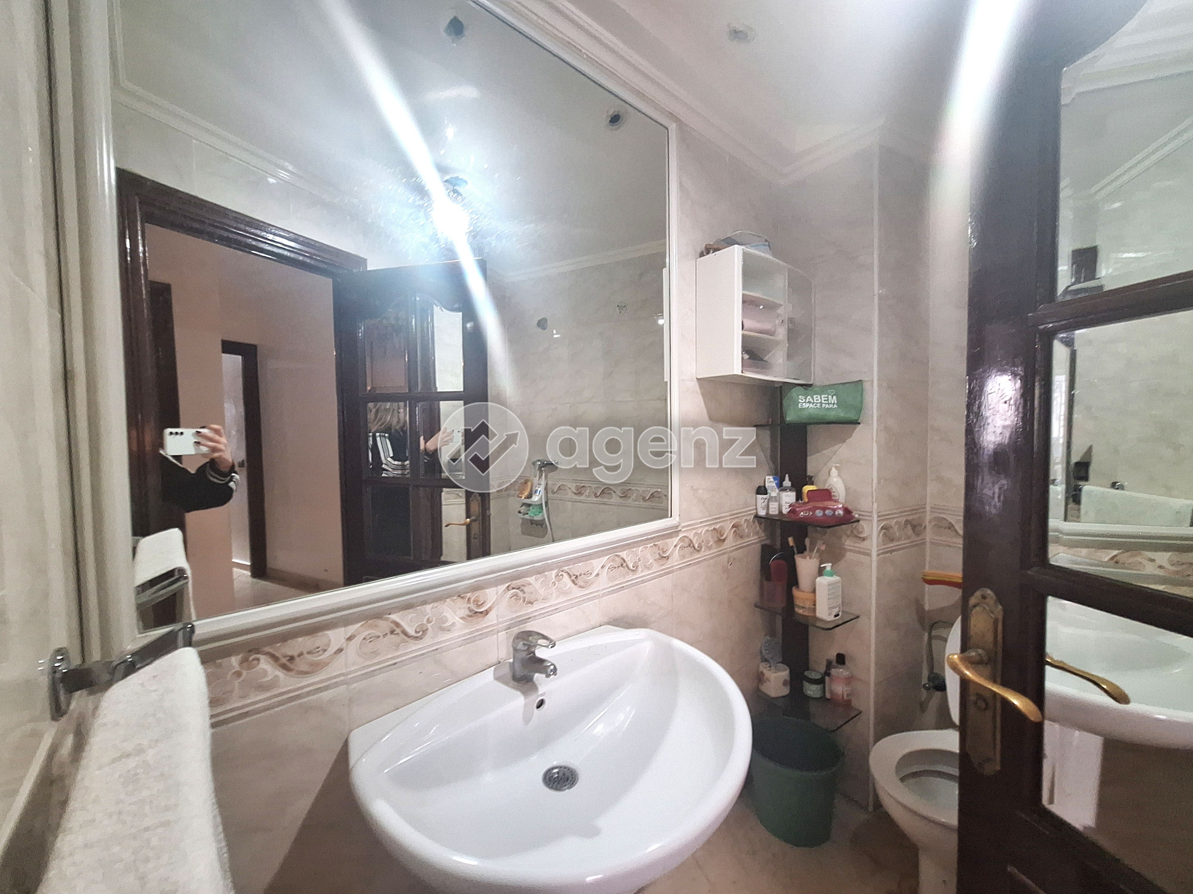 APPARTEMENT FAMILIAL AVEC SUITE PARENTALE À MAÂRIF — 4