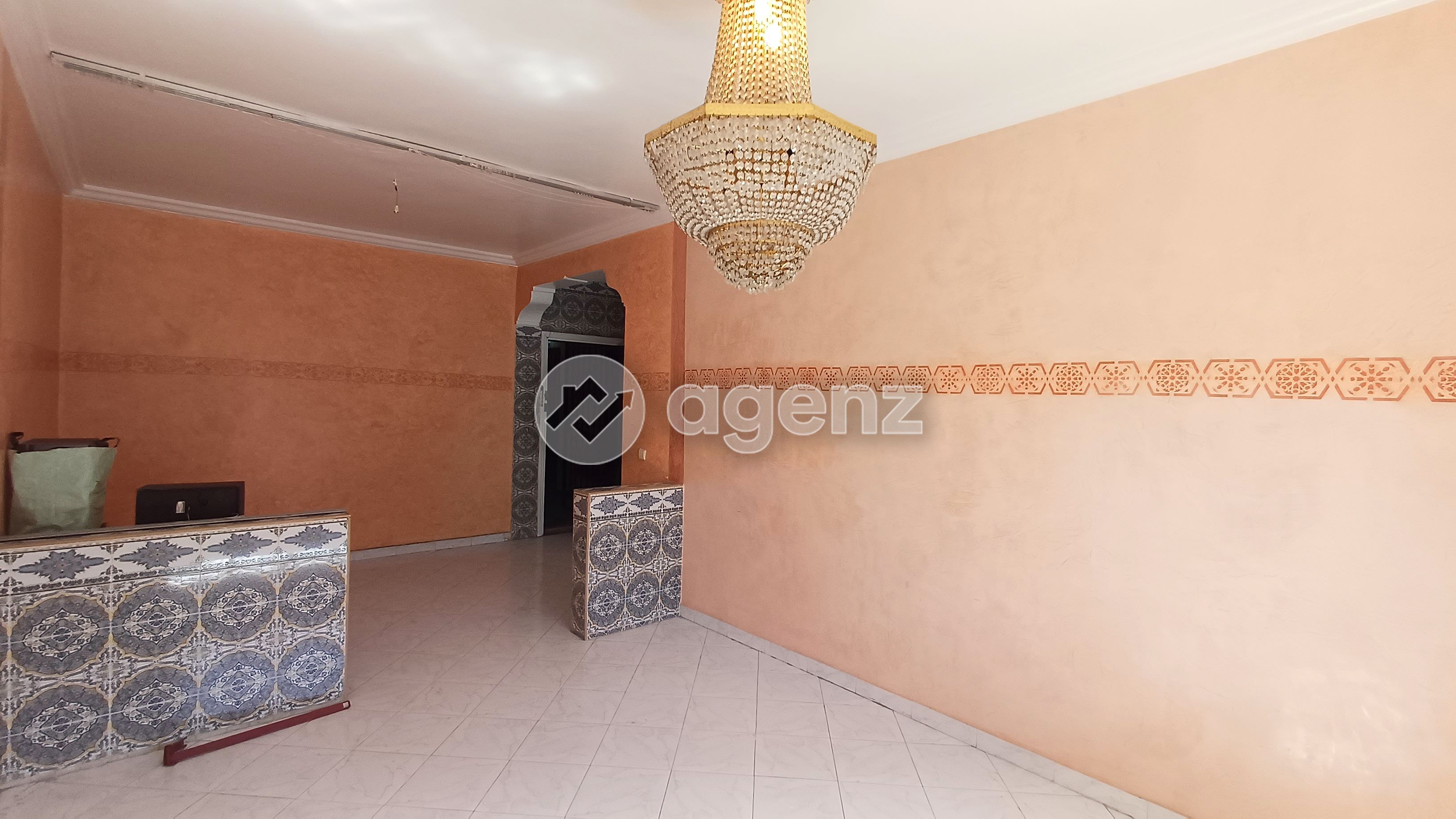 Studio à usage local professionnel à Hay El Menzeh - Rabat