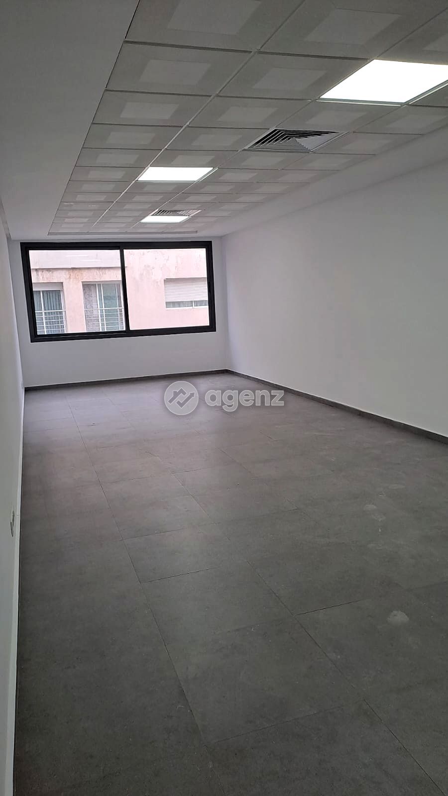 Location bureau neuf DISPONIBLE  GHANDI — 3