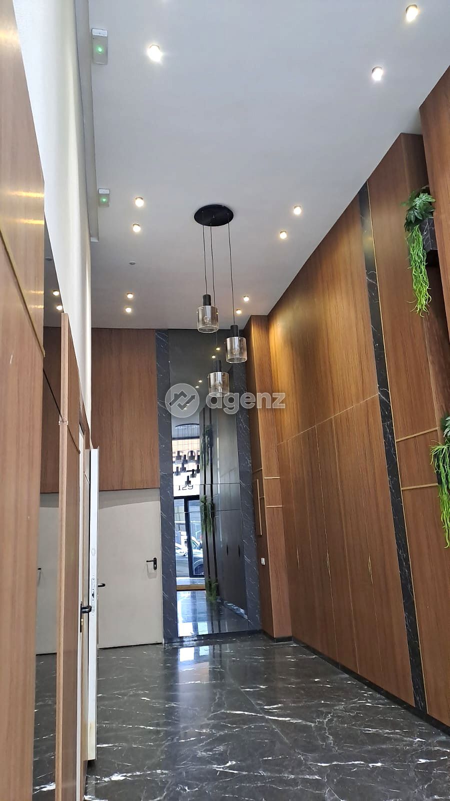 Location bureau neuf DISPONIBLE  GHANDI — 2