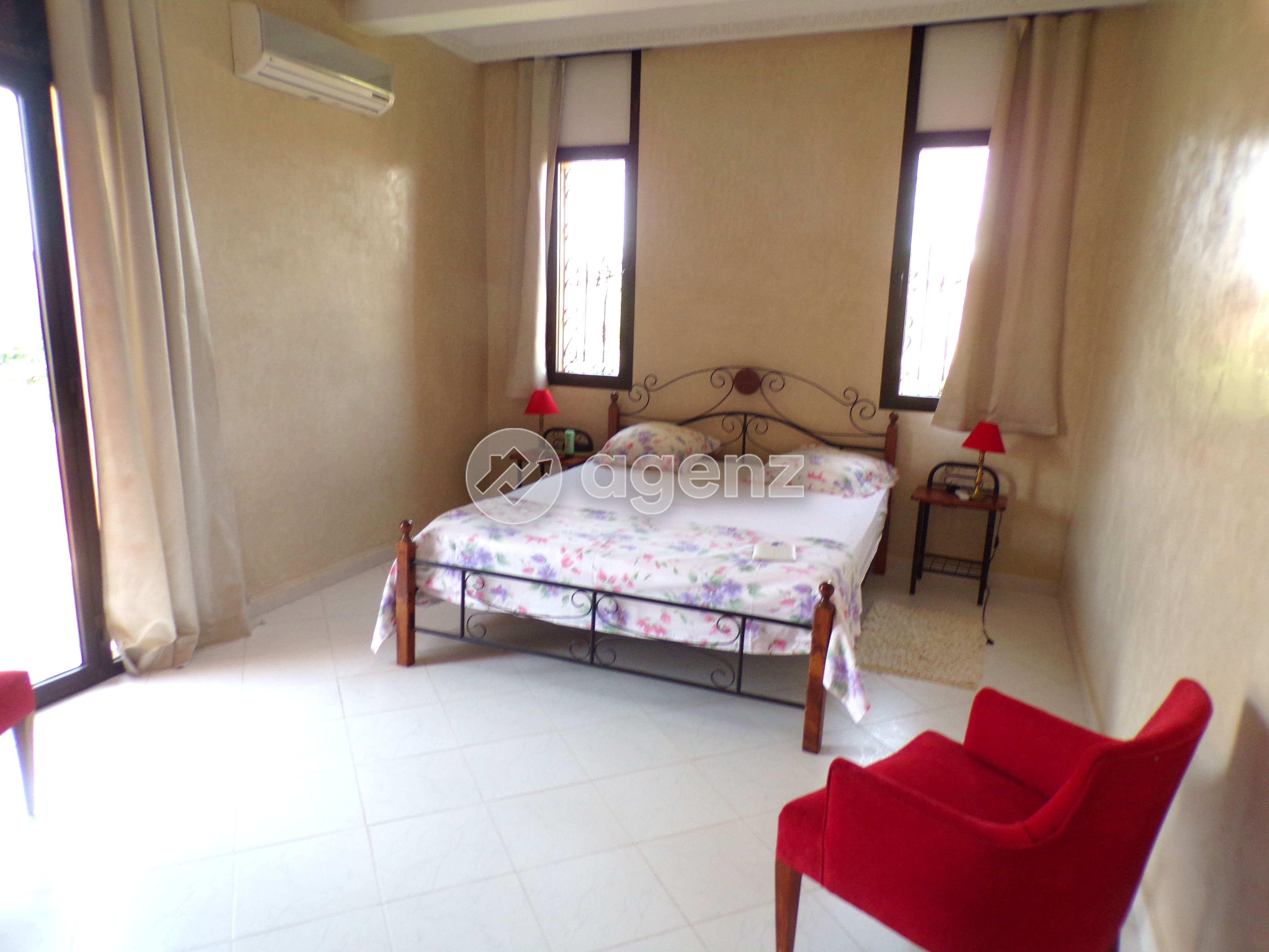 VILLA HAUT STANDING AVEC HAMMAM BELDI & PISCINE — 4