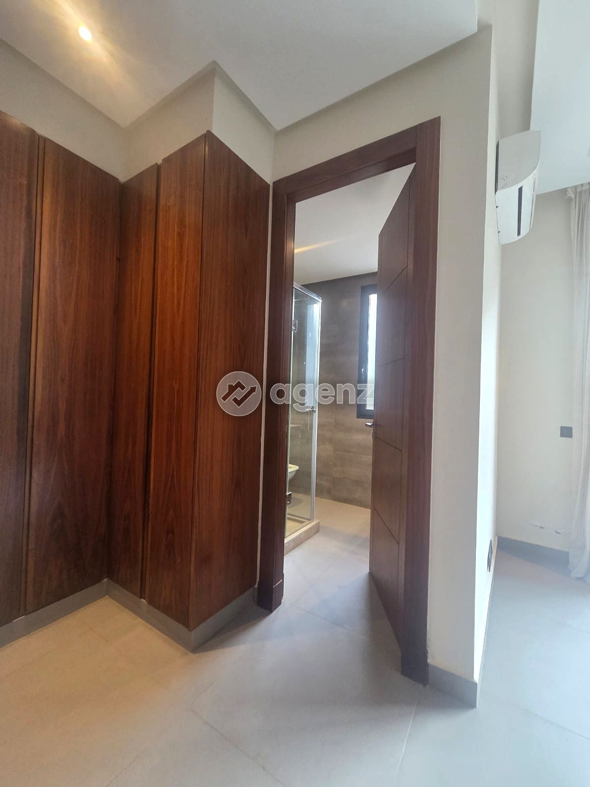 Villa 2000 m² à Souissi — 4