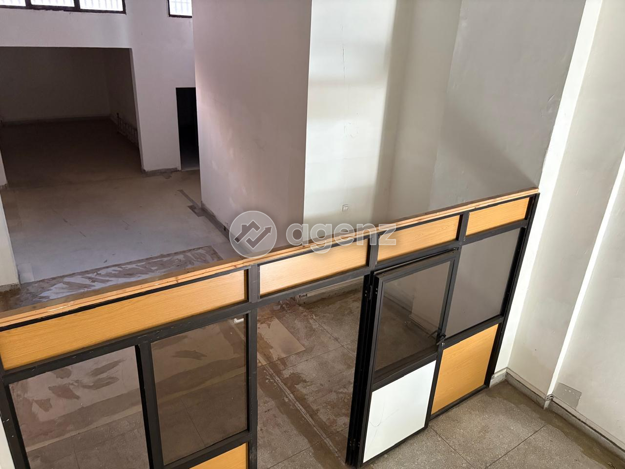 À vendre ou à louer – Grand magasin commercial 360 m² à Avenue 2 Mars, Quartier des Hôpitaux – Casablanca — 2