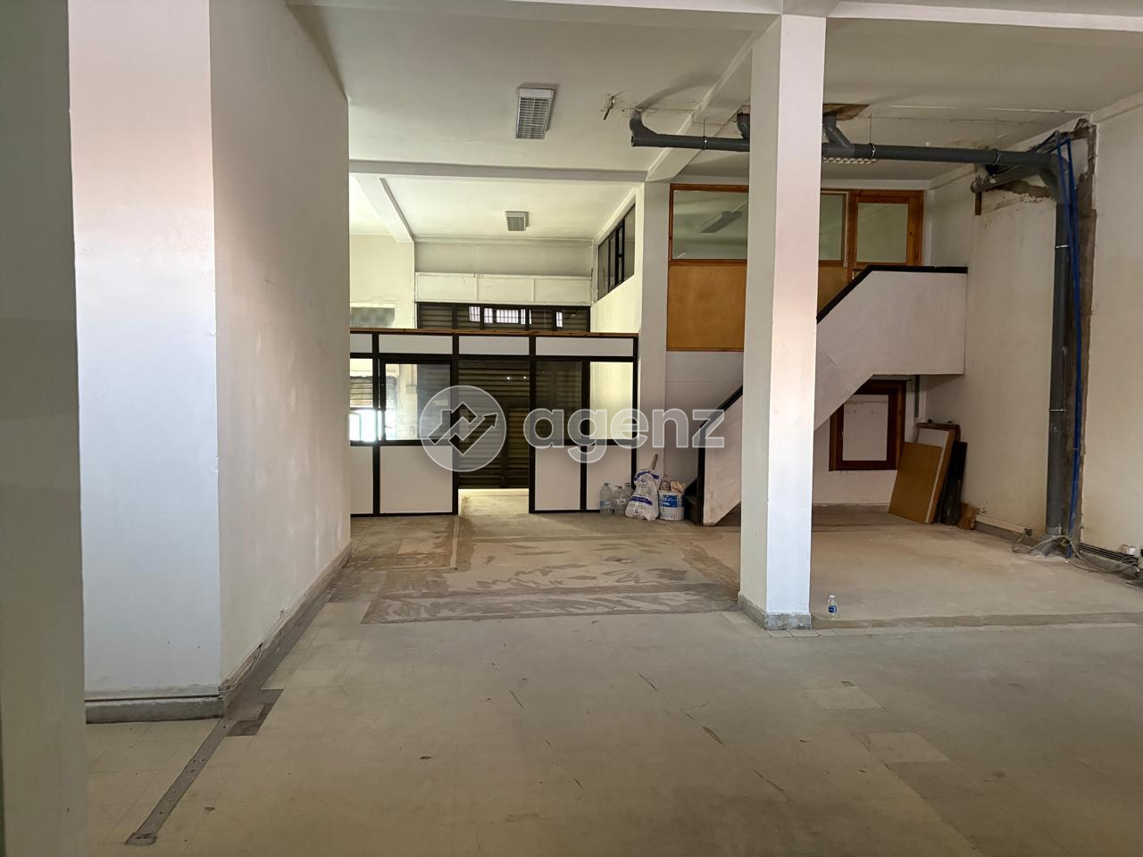 À vendre ou à louer – Grand magasin commercial 360 m² à Avenue 2 Mars, Quartier des Hôpitaux – Casablanca — 3